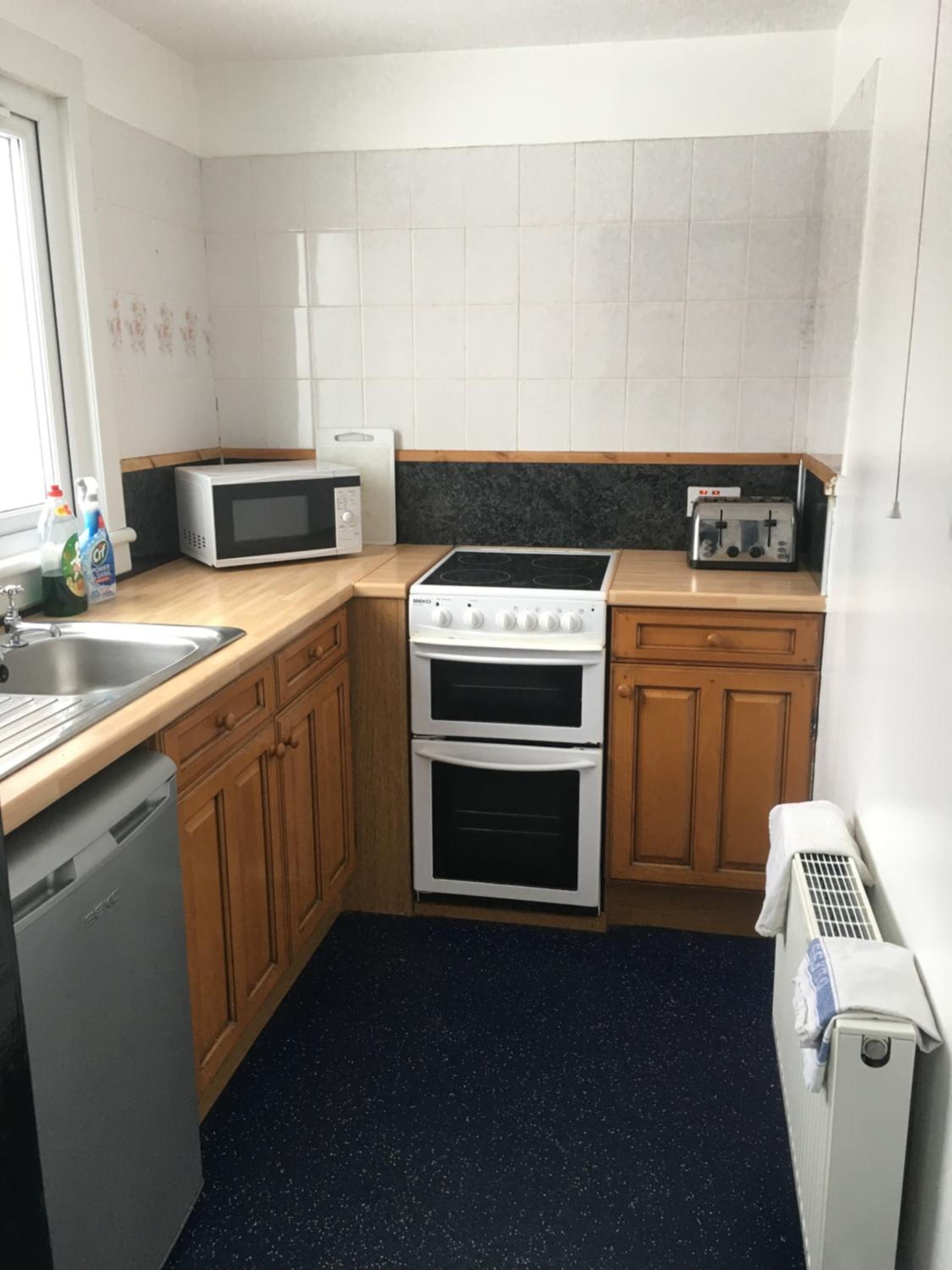 Budget Single Room photo 3