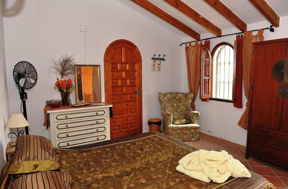 Double Room with Private Bathroom photo 3