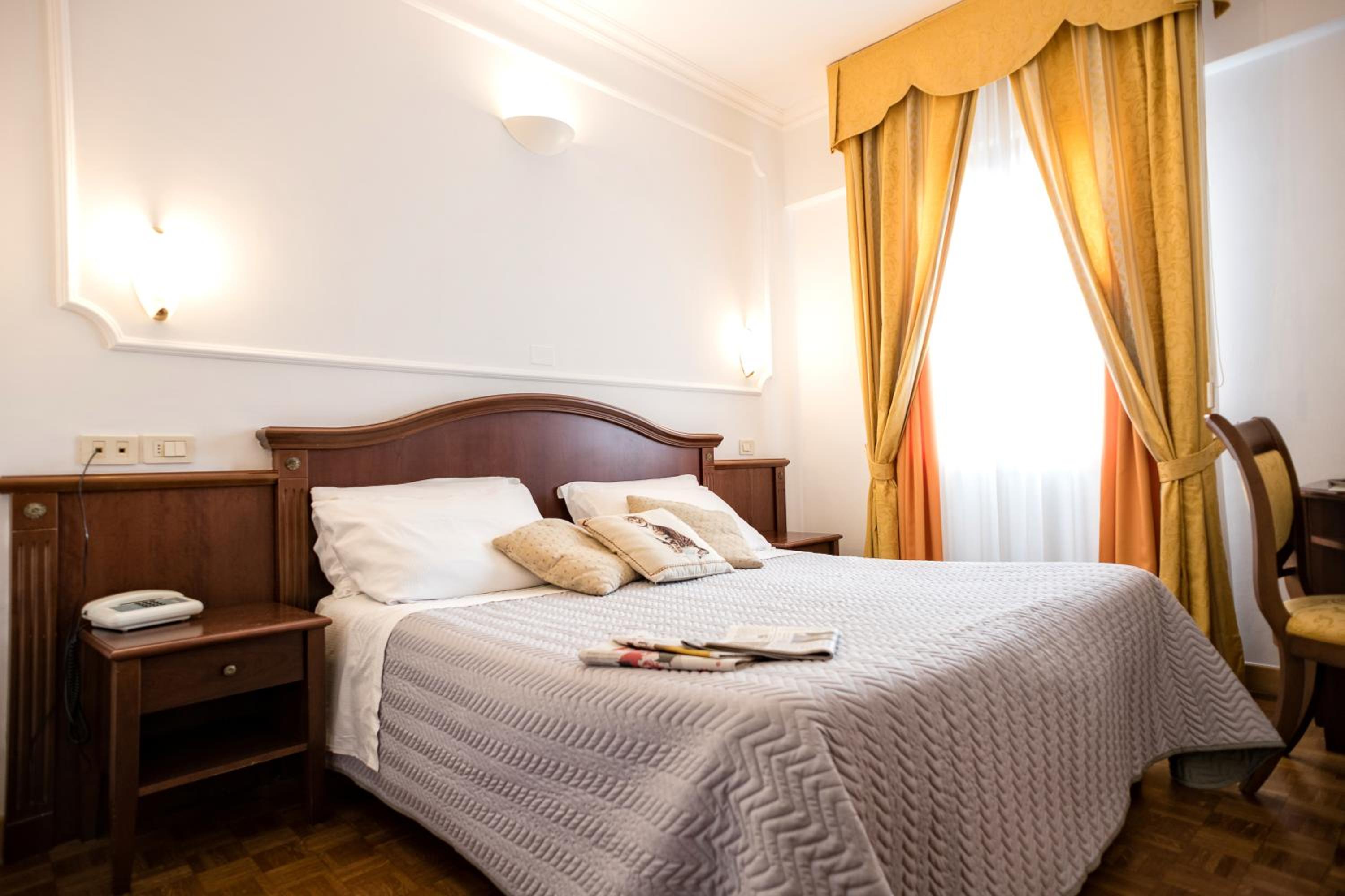 Double Room - Photo 1