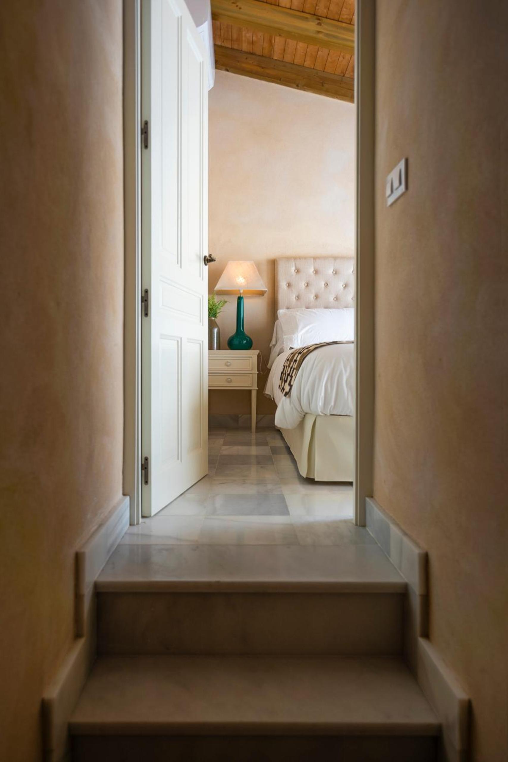  Duplex Two-Bedroom Apartment with Terrace  - Photo 10