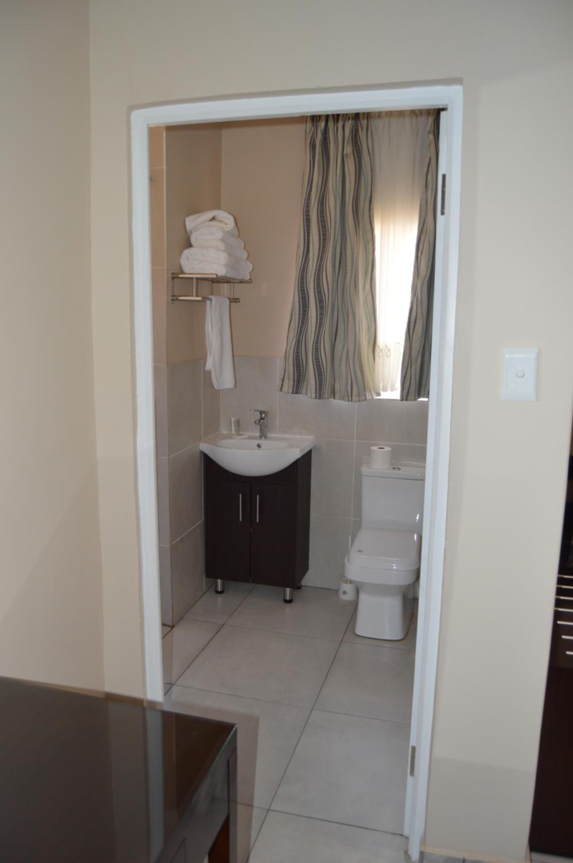 De Bron Family Studio - Self Catering photo 2