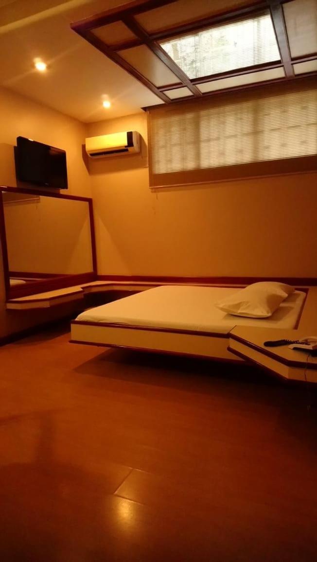 Budget Double Room - Photo 4