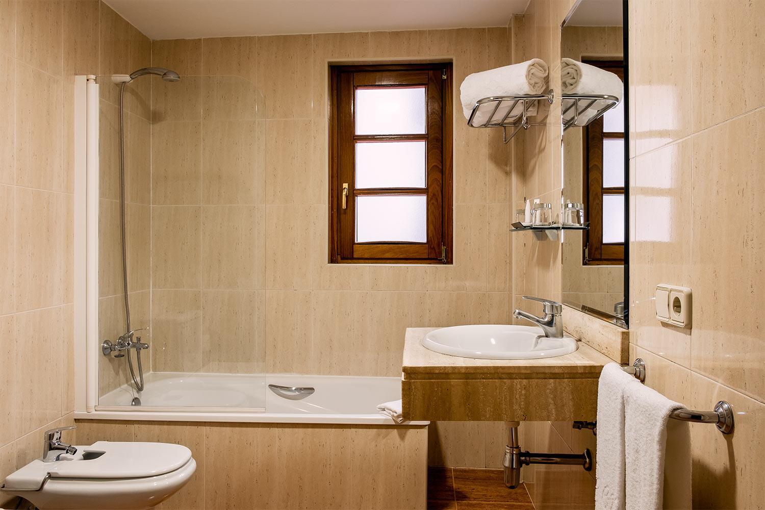 Superior Double or Twin Room photo 2