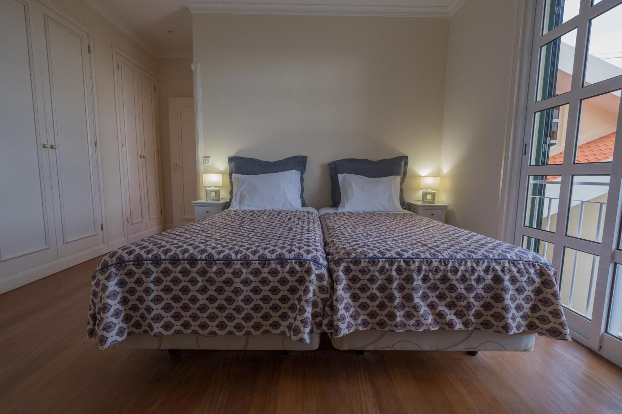 One-Bedroom Apartment with Sea View - Photo 15