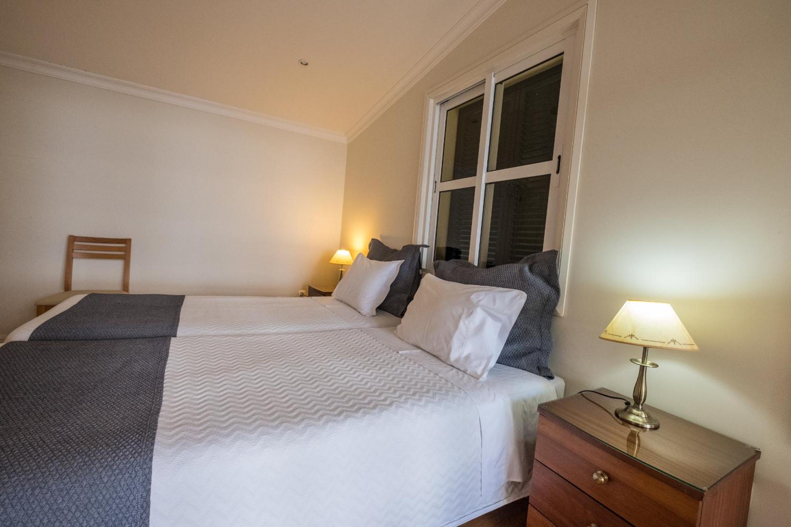 Two-Bedroom Apartment with Sea View - Photo 27