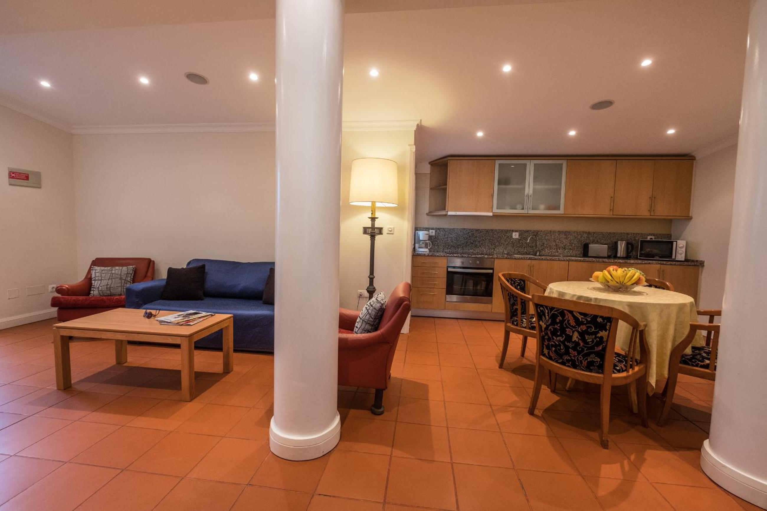Two-Bedroom Apartment with Sea View - Photo 35