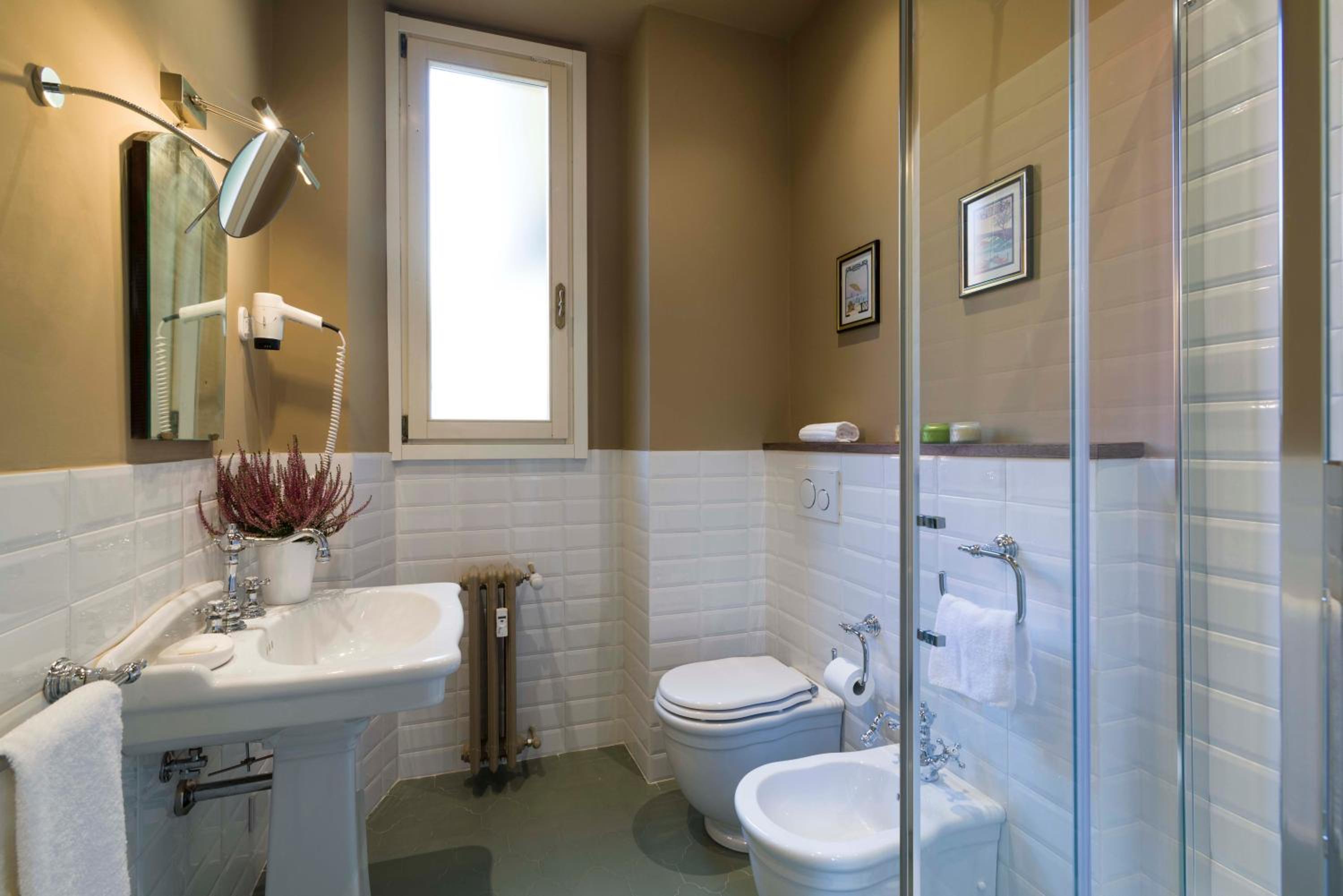 Deluxe Double or Twin Room with Garden View photo 2