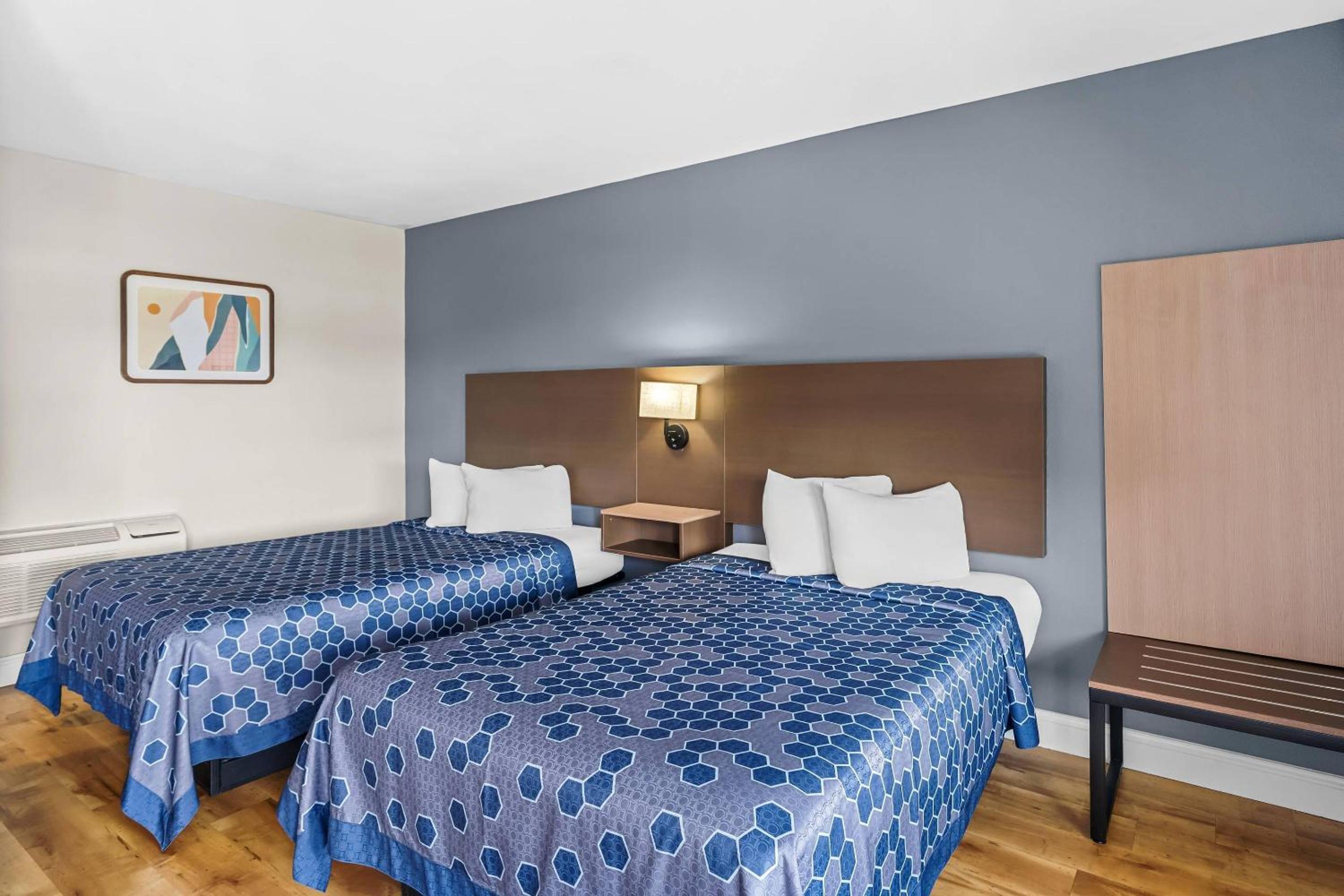 Double Room with Two Double Beds - Non-Smoking