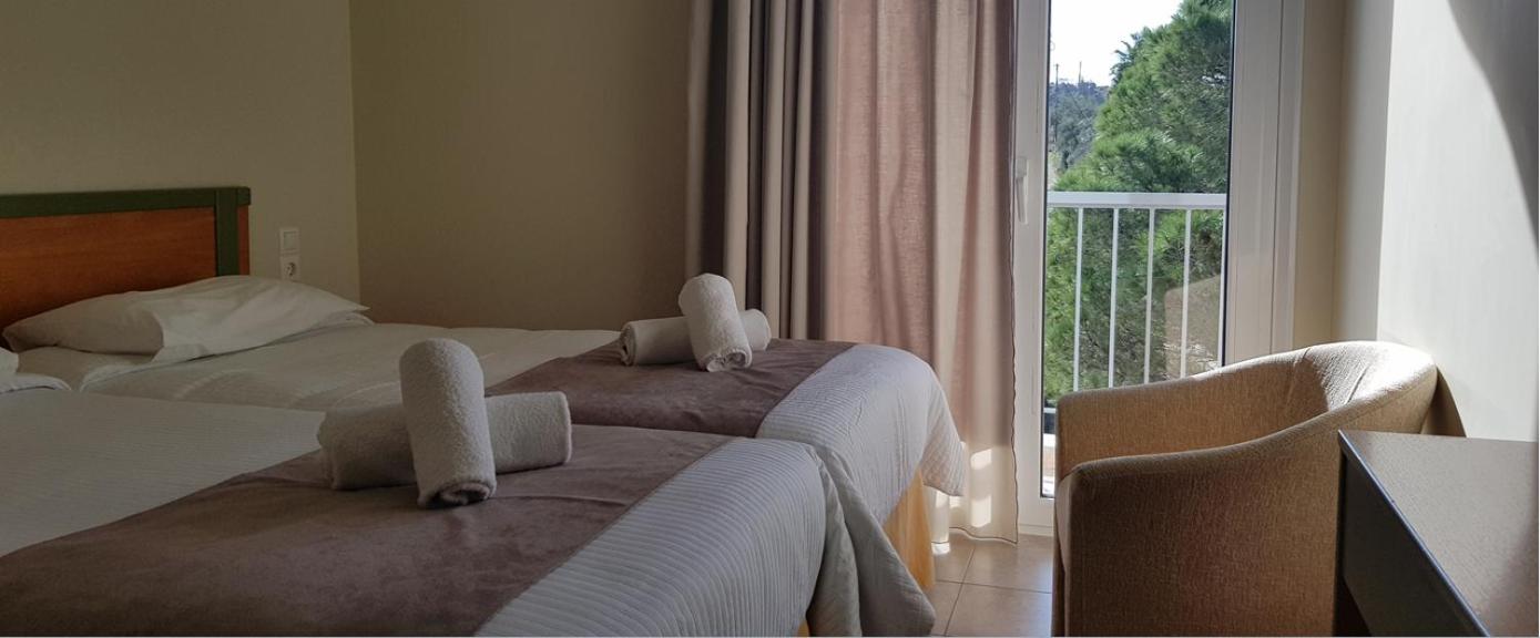 Twin or Double Room - Photo 13