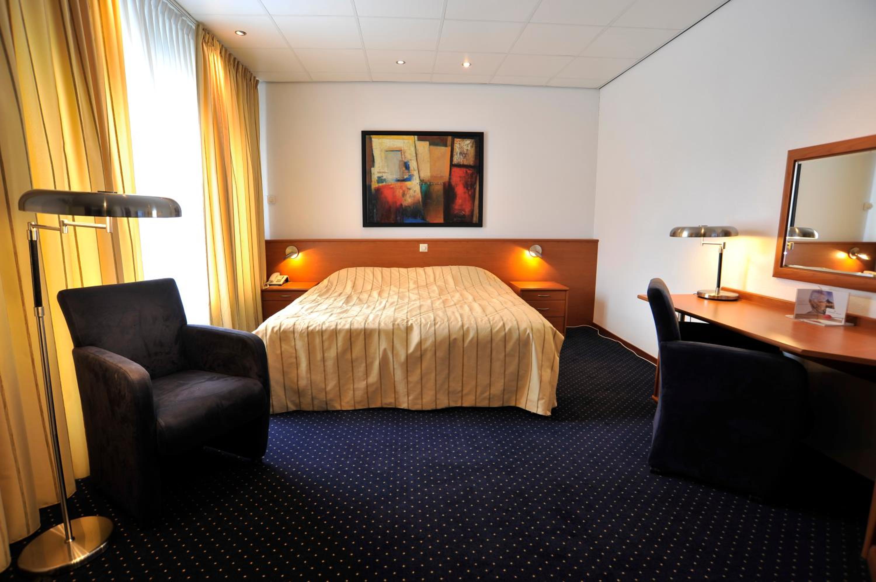 Double Room - Photo 5