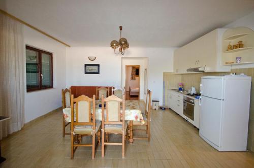 Two-Bedroom Apartment photo 2