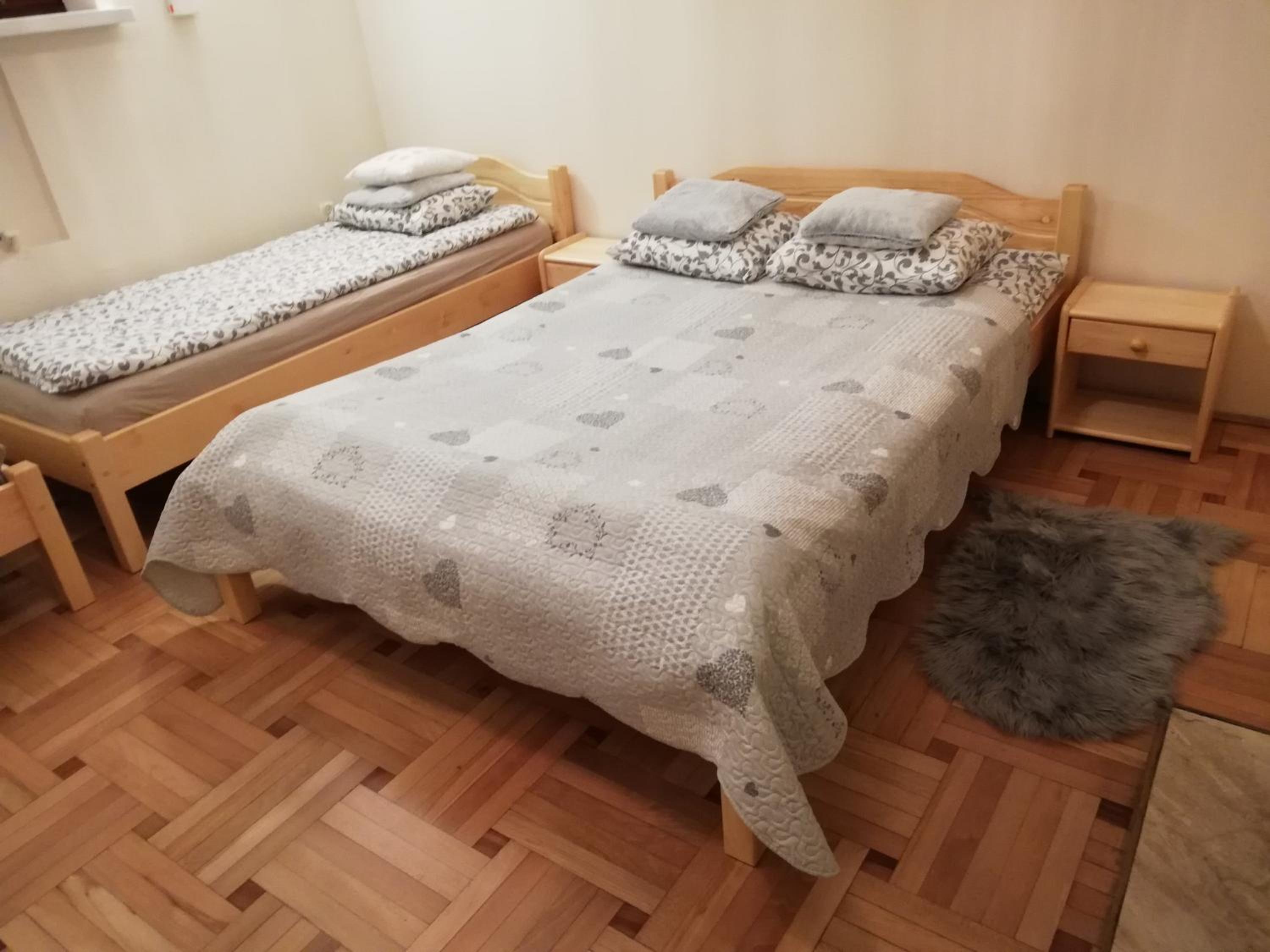 Quadruple Room with Private External Bathroom - Photo 3