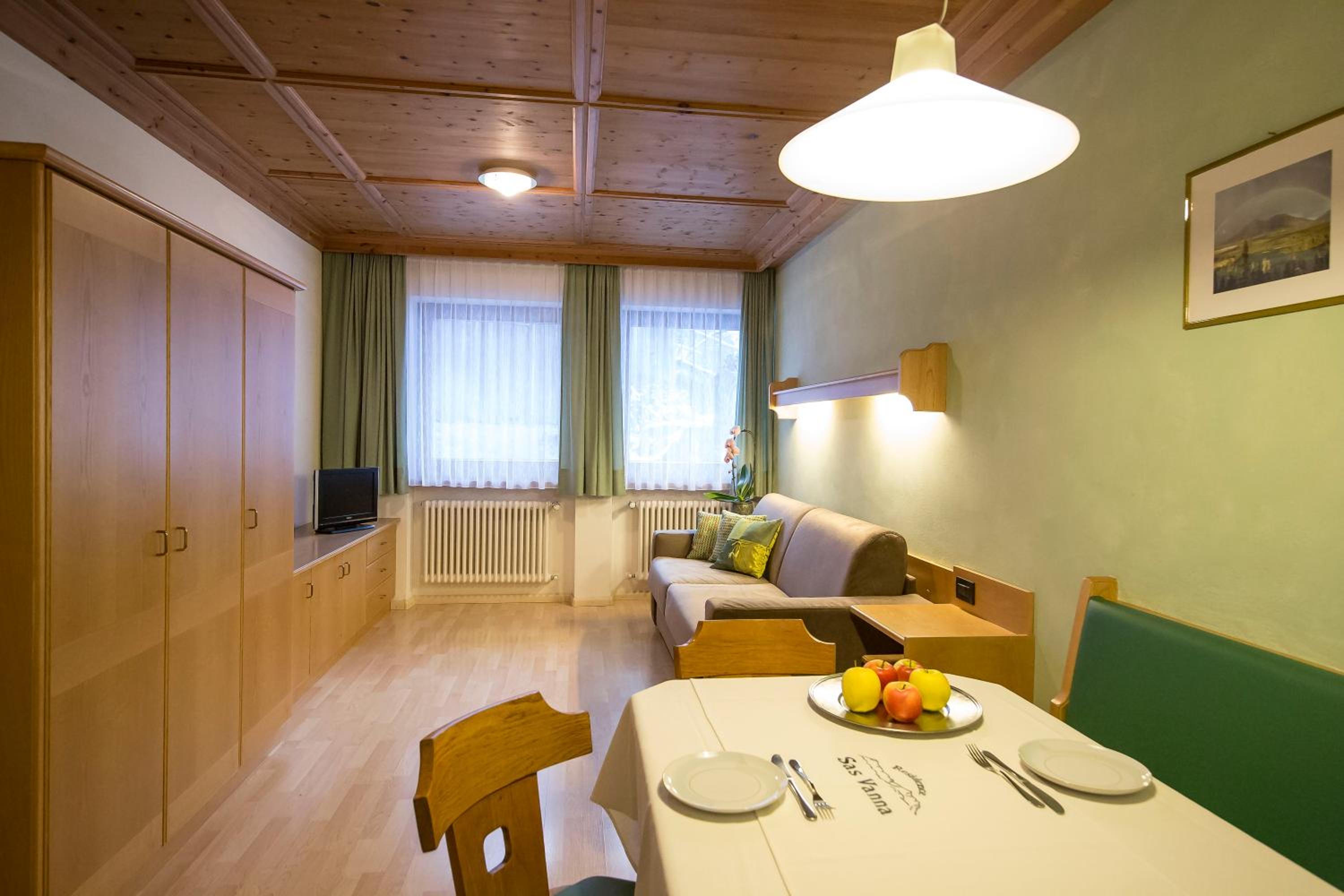 One-Bedroom Apartment (C) - Photo 6