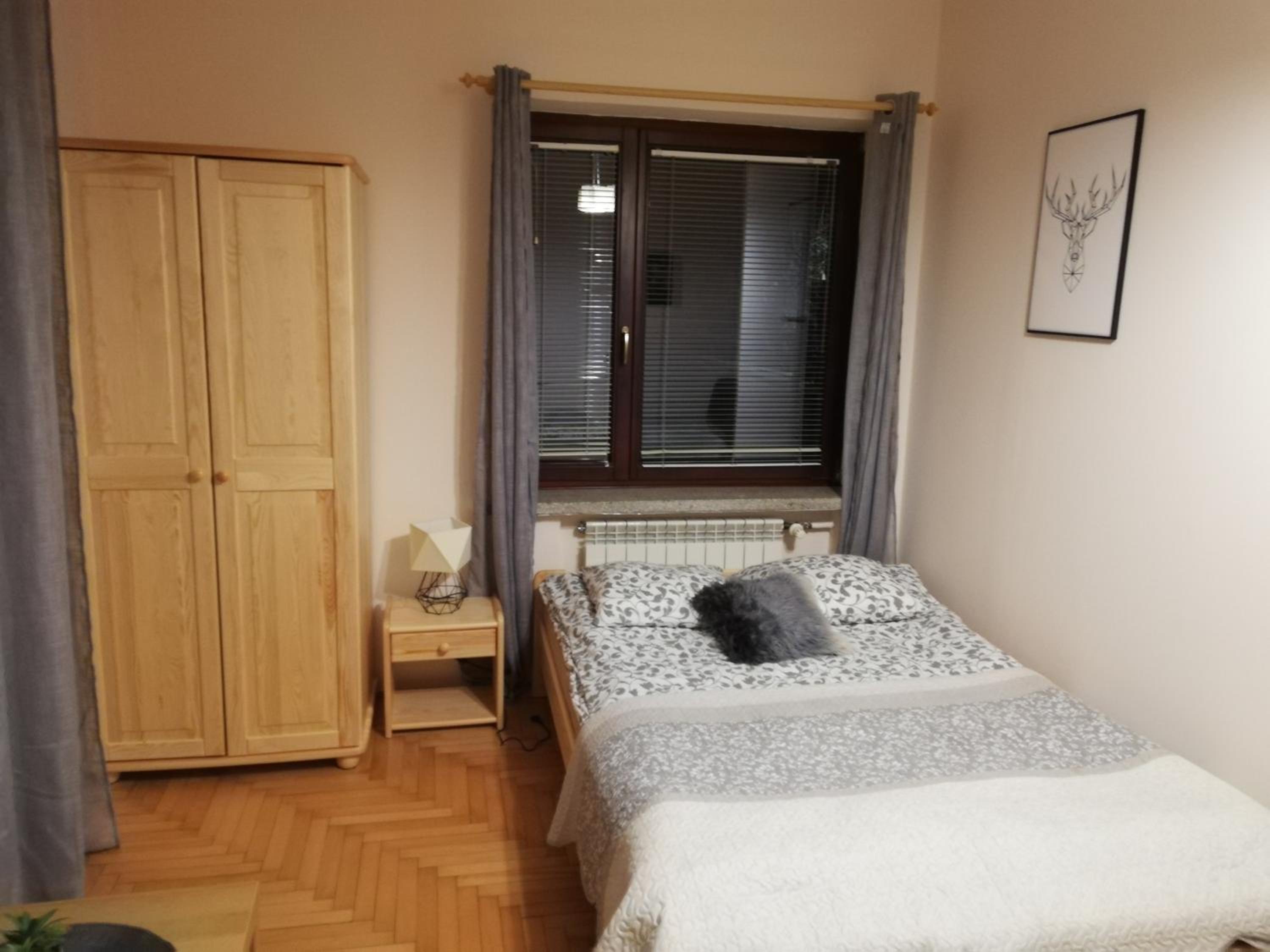 Quadruple Room with Bathroom - Photo 3