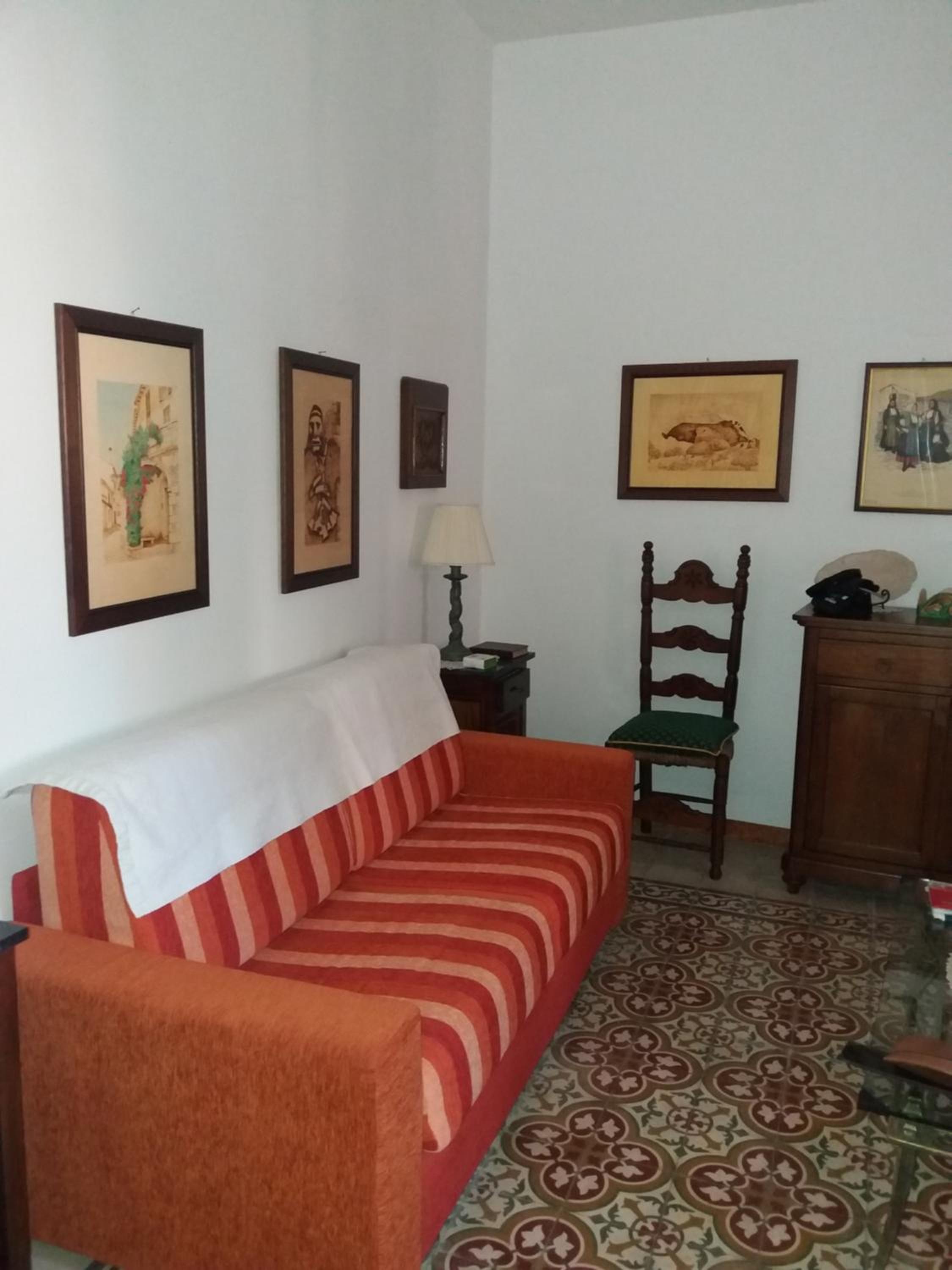 Two-Bedroom House photo 3