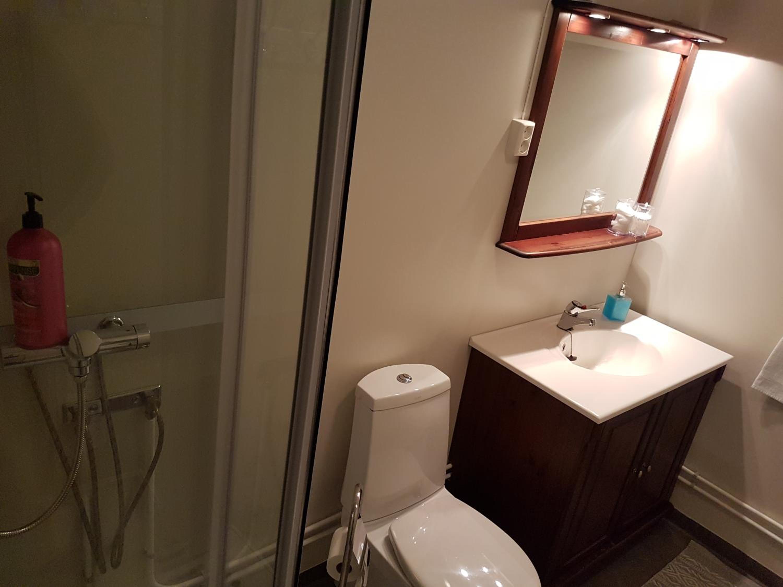 Standard Single Room with Sea View and Shared Bathroom, photo 6