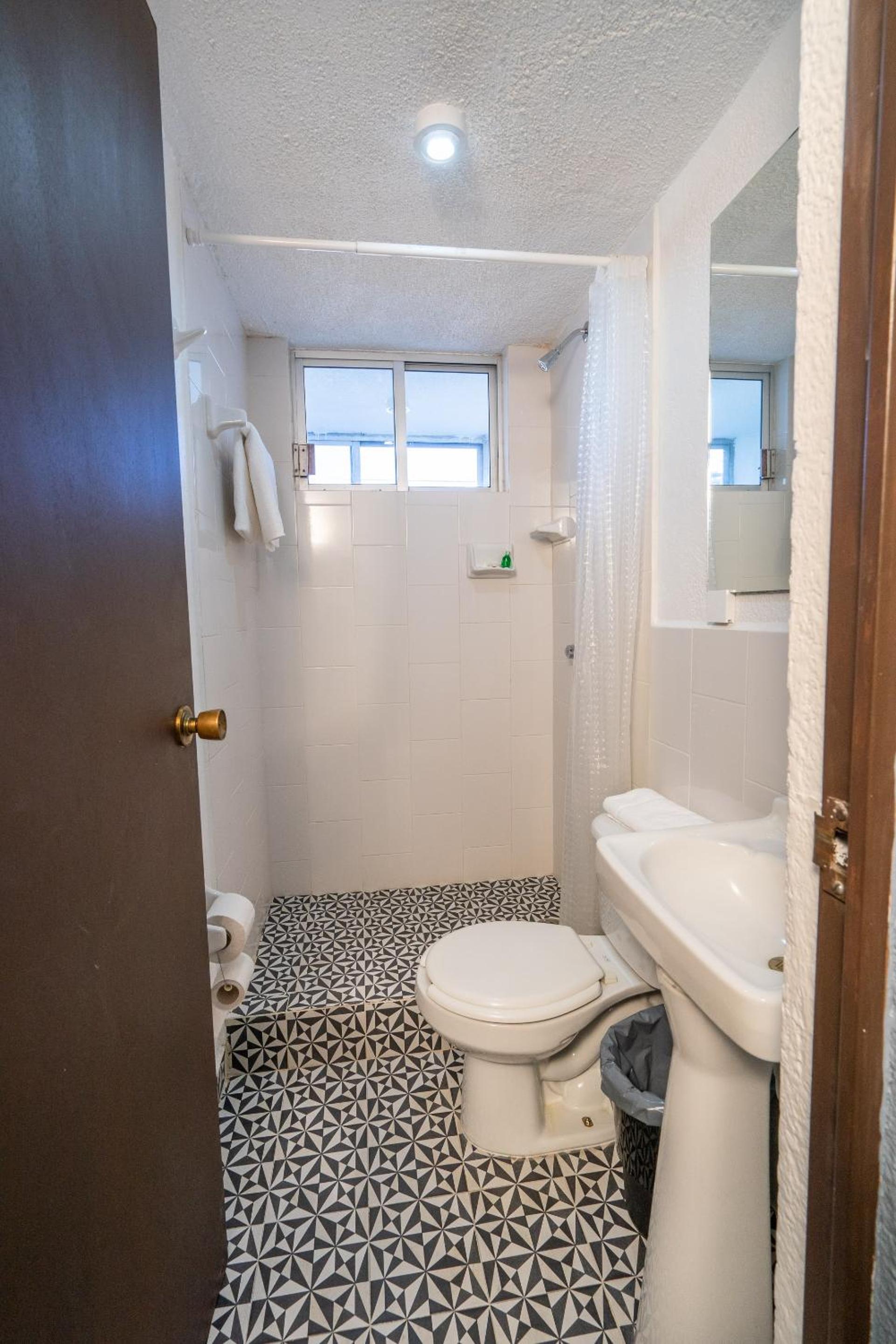 Double Room with Balcony photo 2