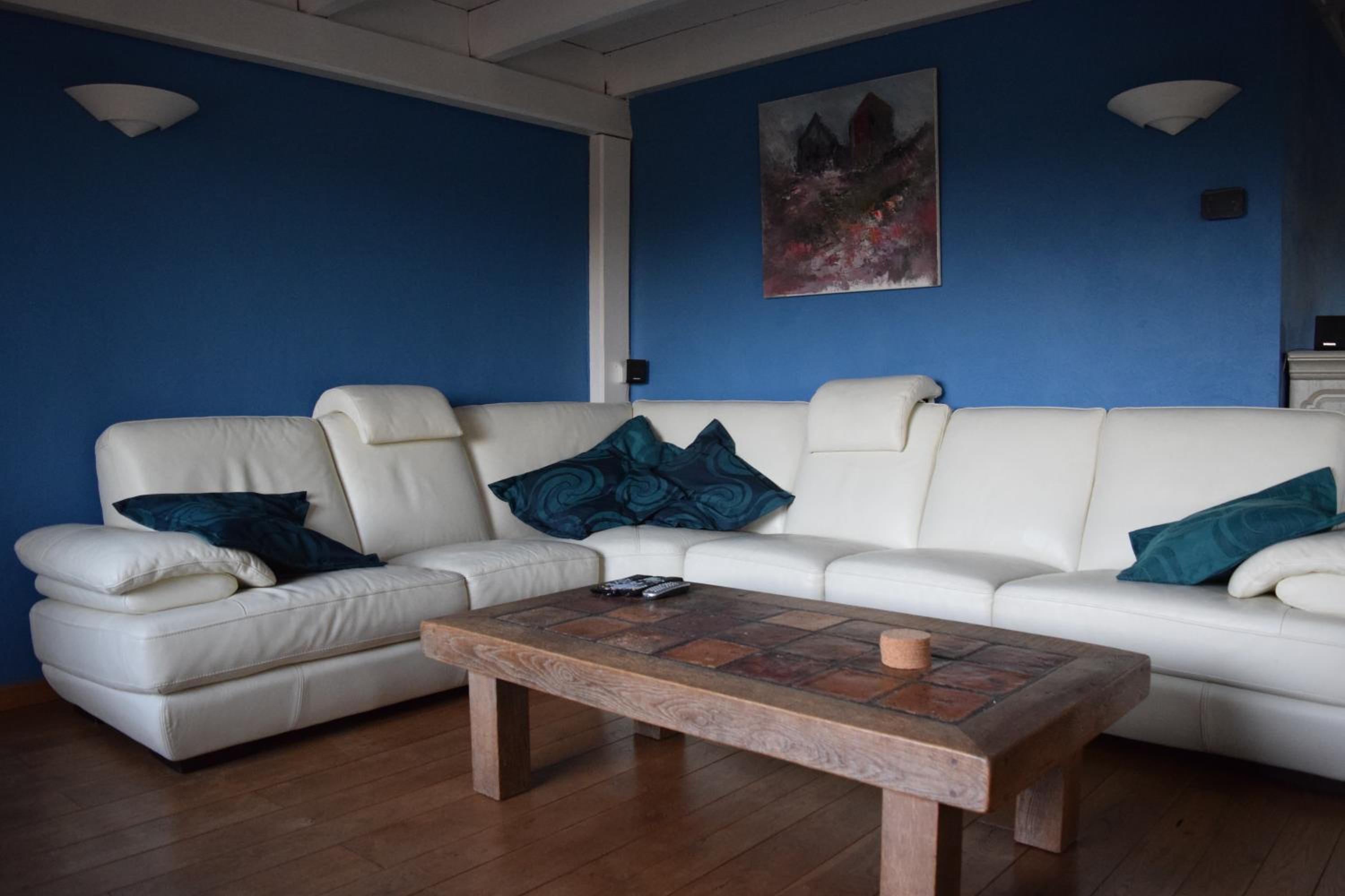 Villa photo 3