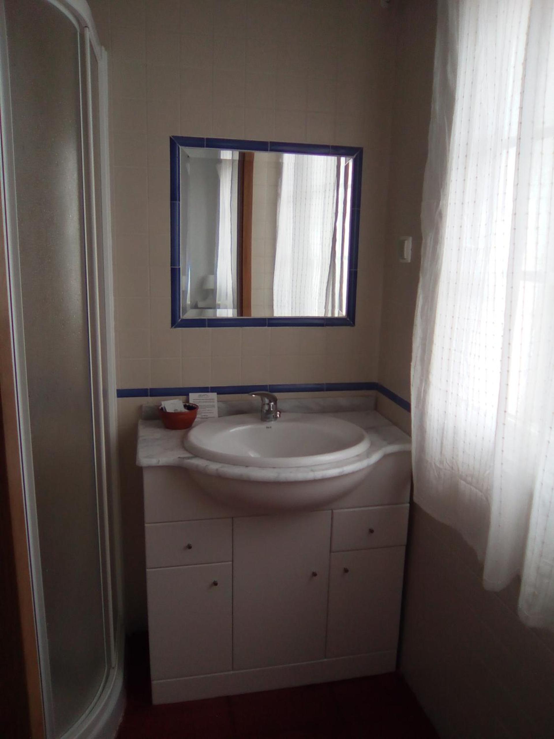 Budget Double or Twin Room photo 3