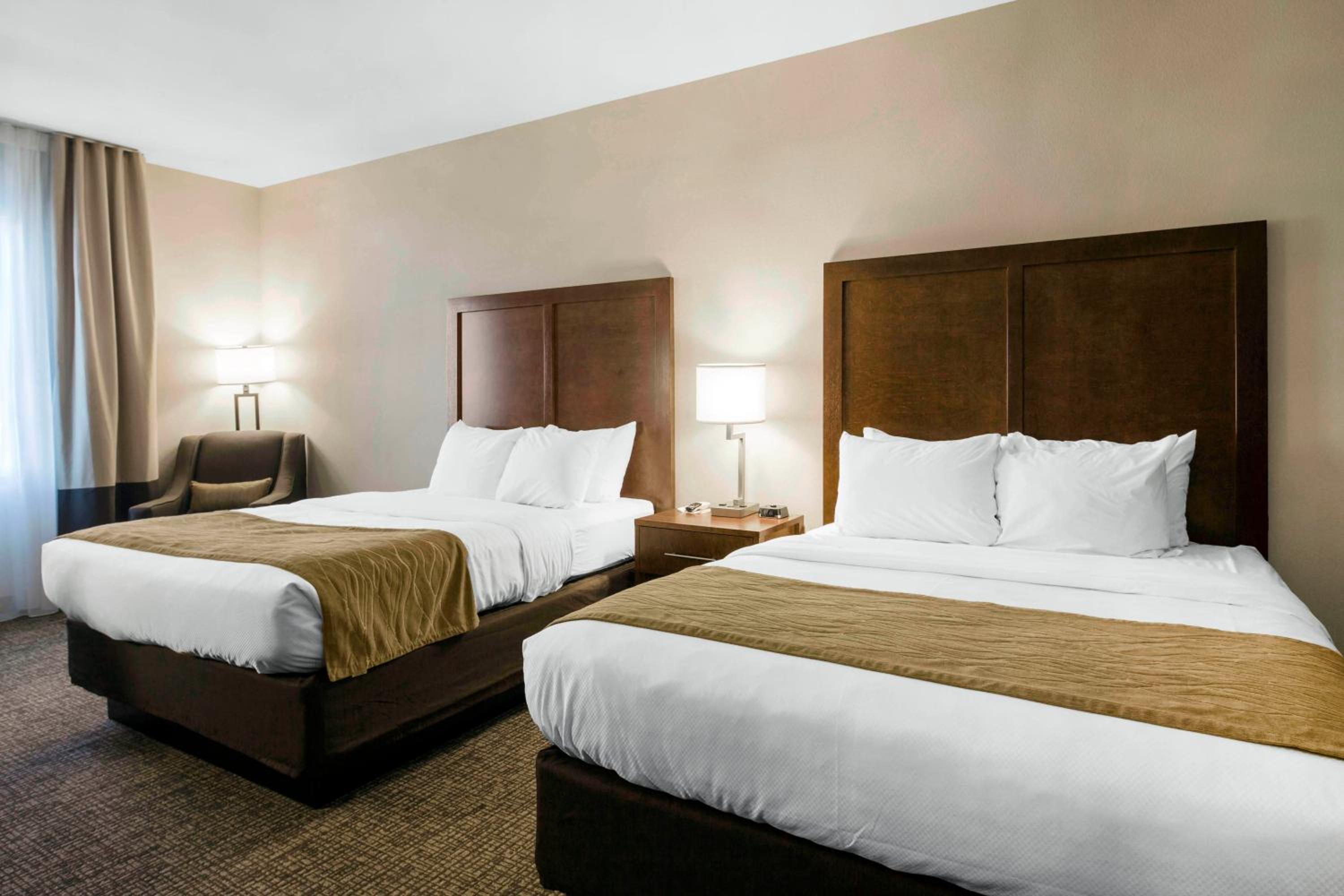 Queen Room with Two Queen Beds - Accessible/Non-Smoking  photo 1