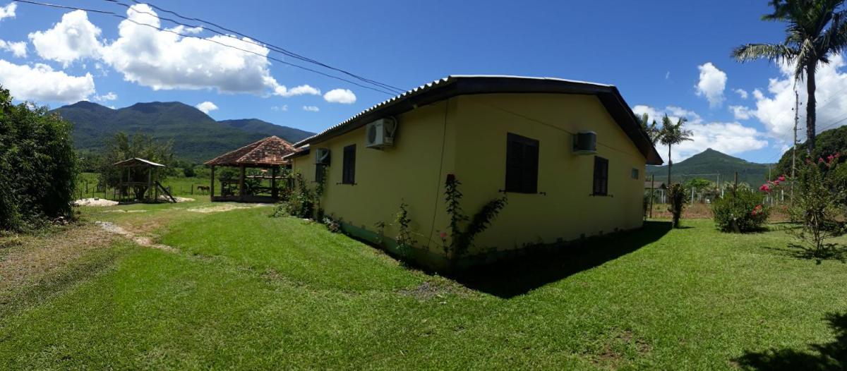 Four-Bedroom House photo 2