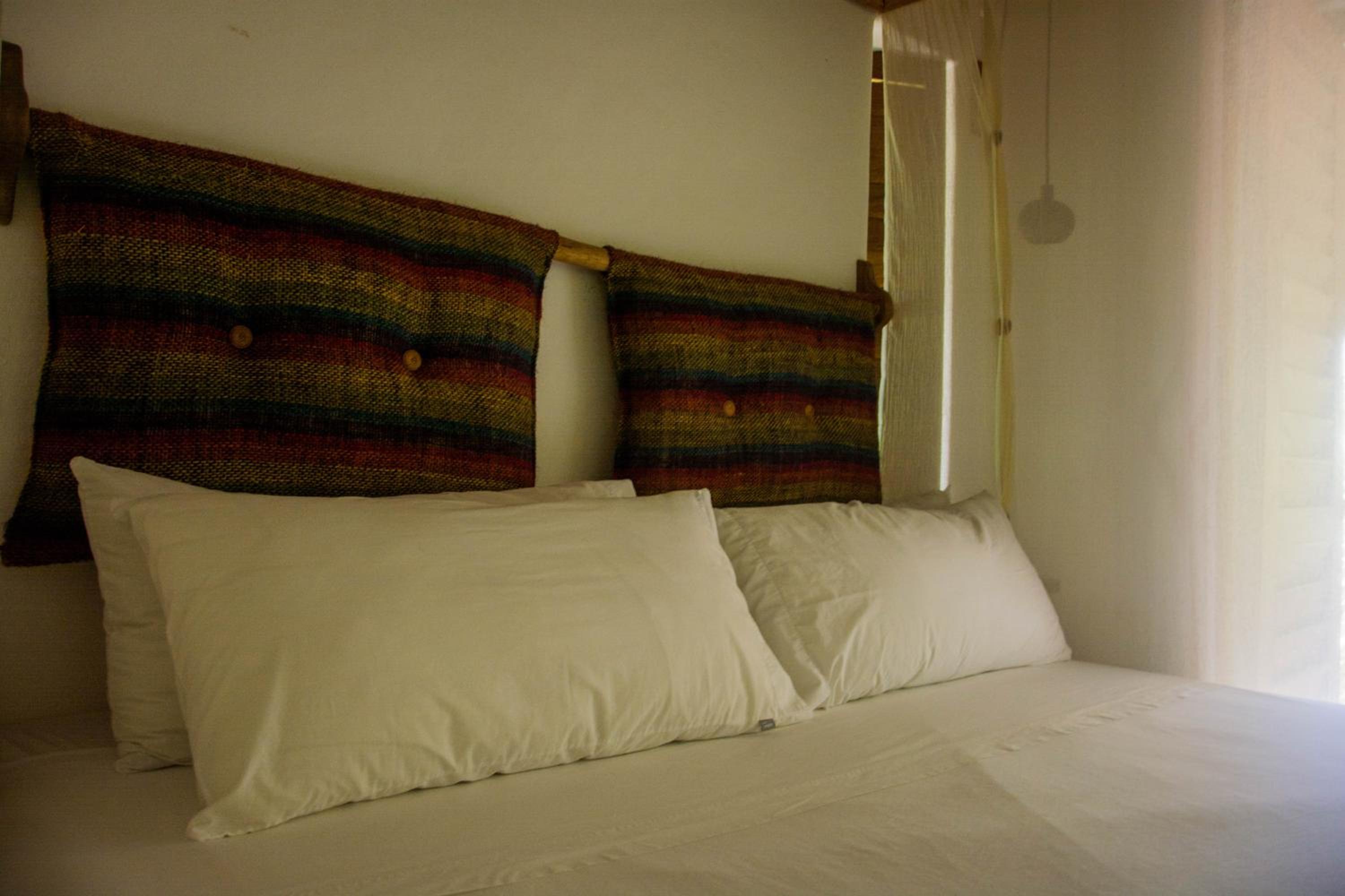 Deluxe Double Room with Bath - Photo 8