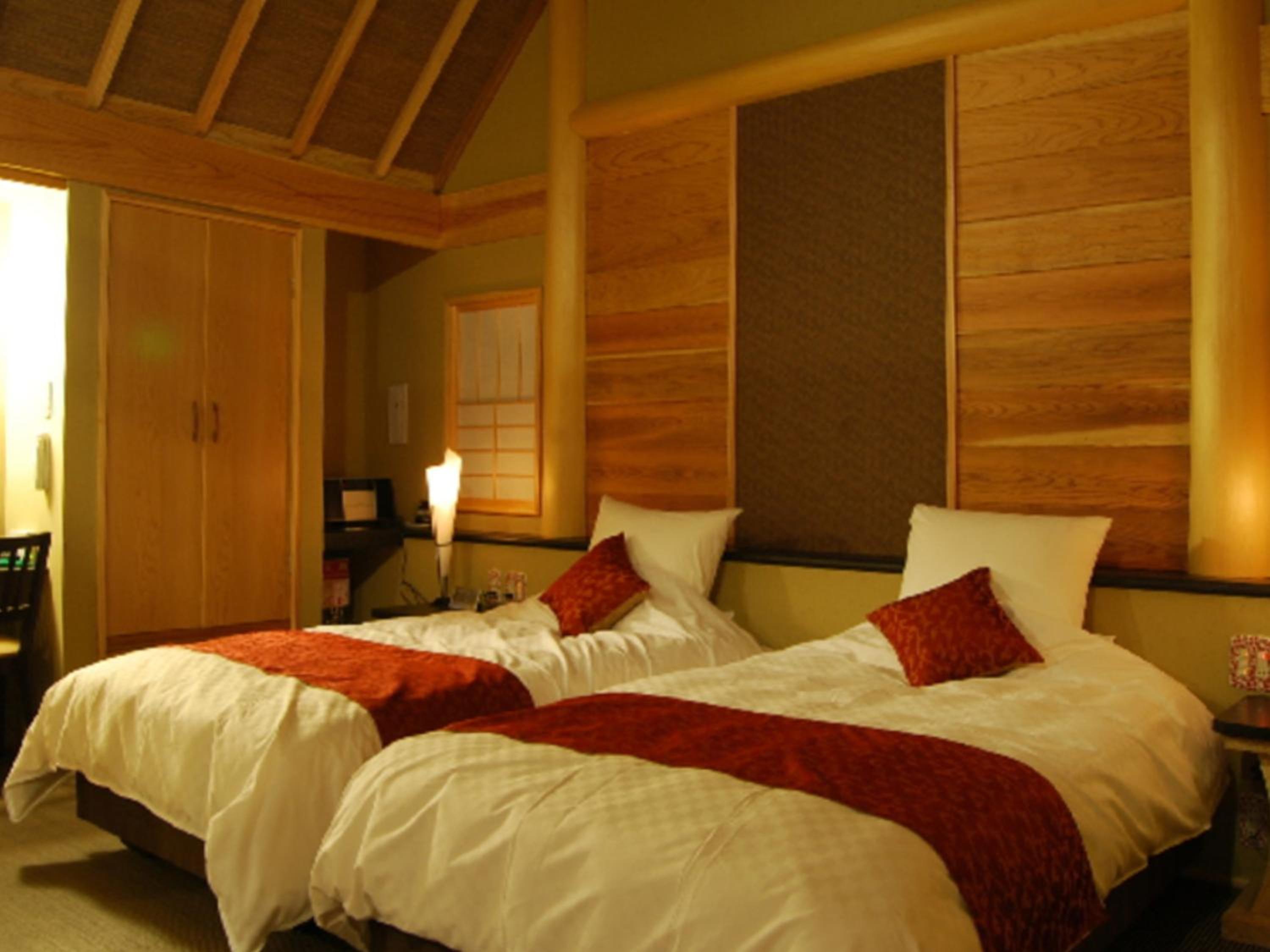 Villa with Tatami Area and Open-Air Bath - Photo 1