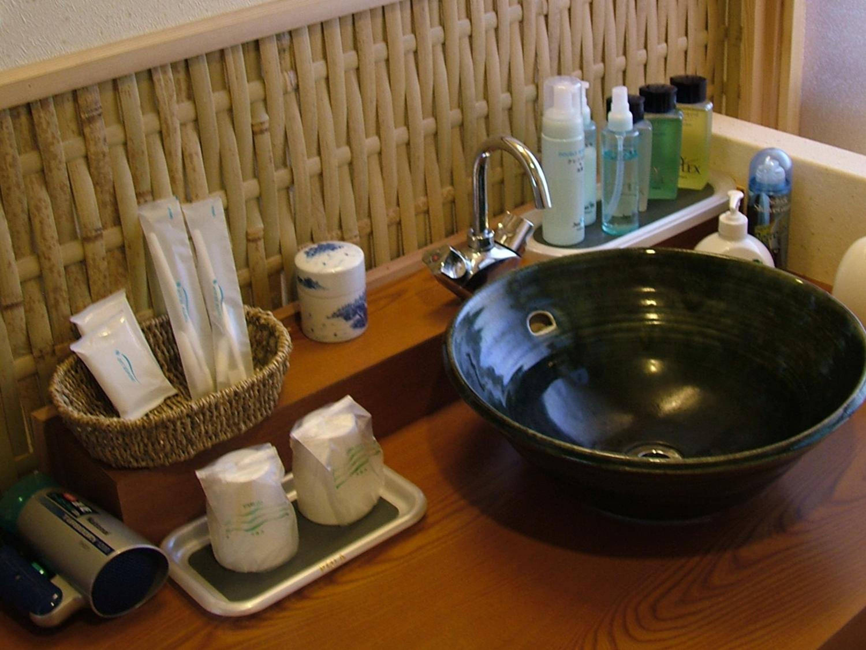 Japanese-Style Room with Open-Air Bath - Photo 5