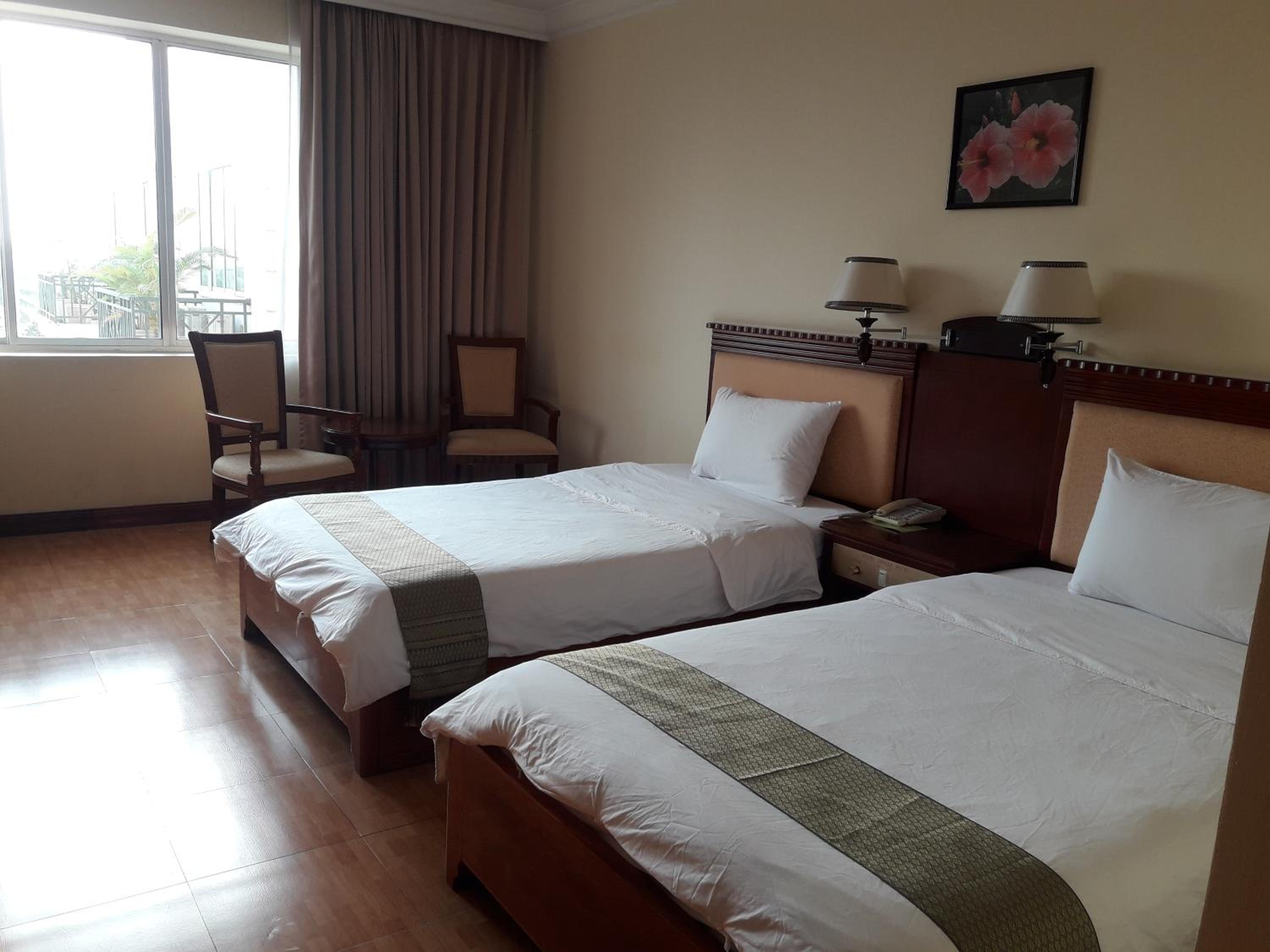Deluxe Twin Room - Photo 2