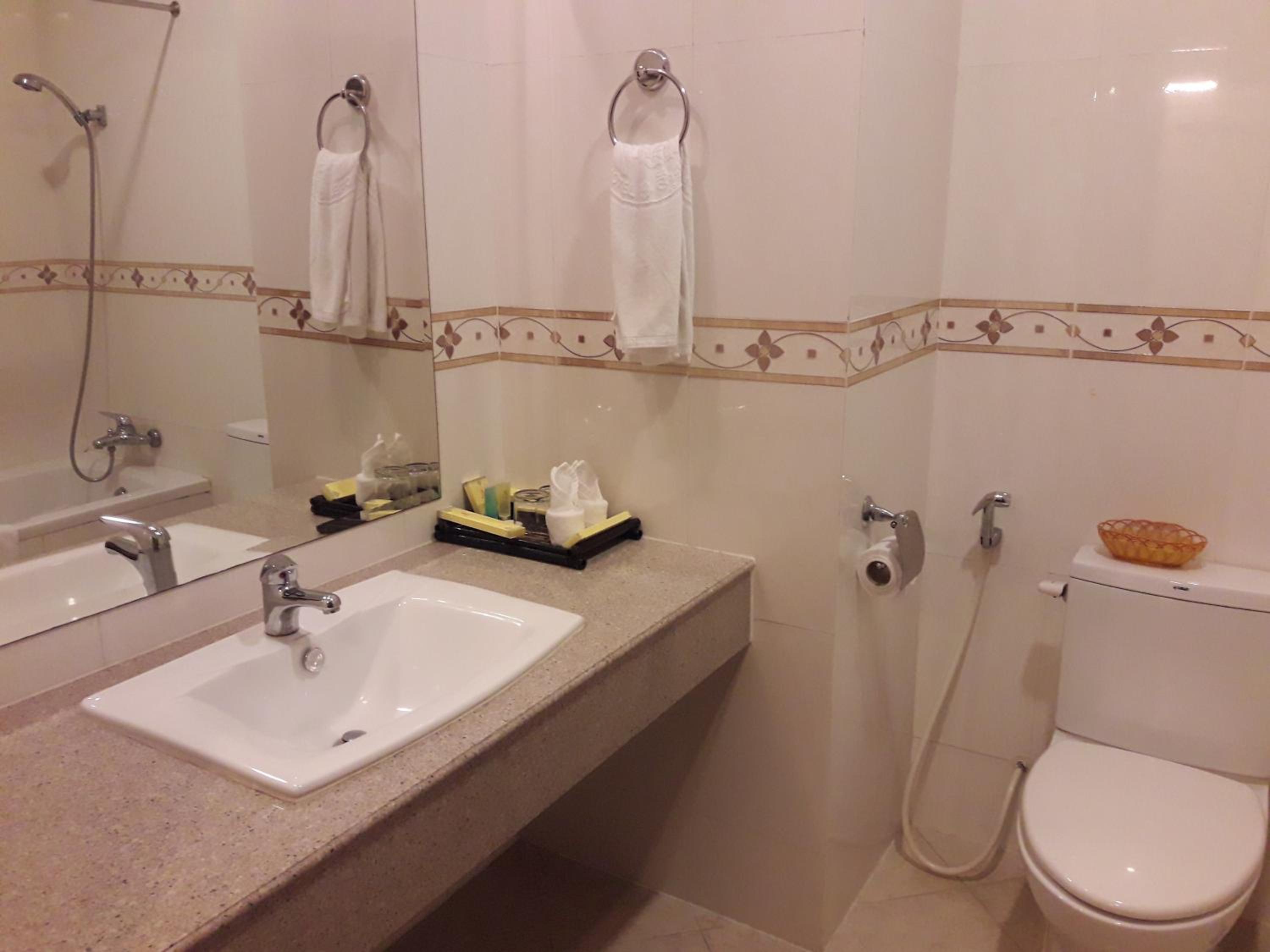 Deluxe Double Room - Photo 6
