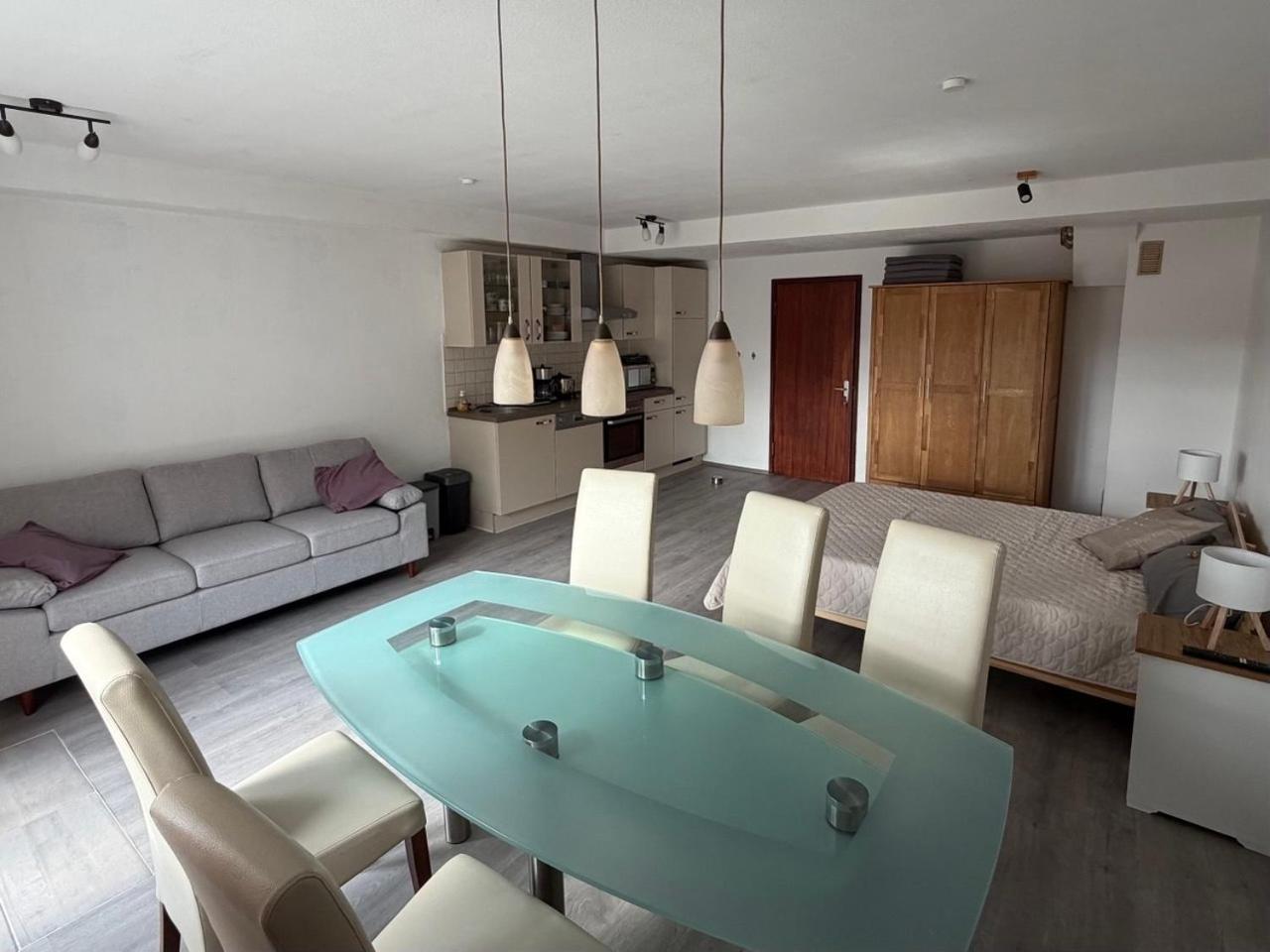 Two-Bedroom Apartment with Terrace photo 2