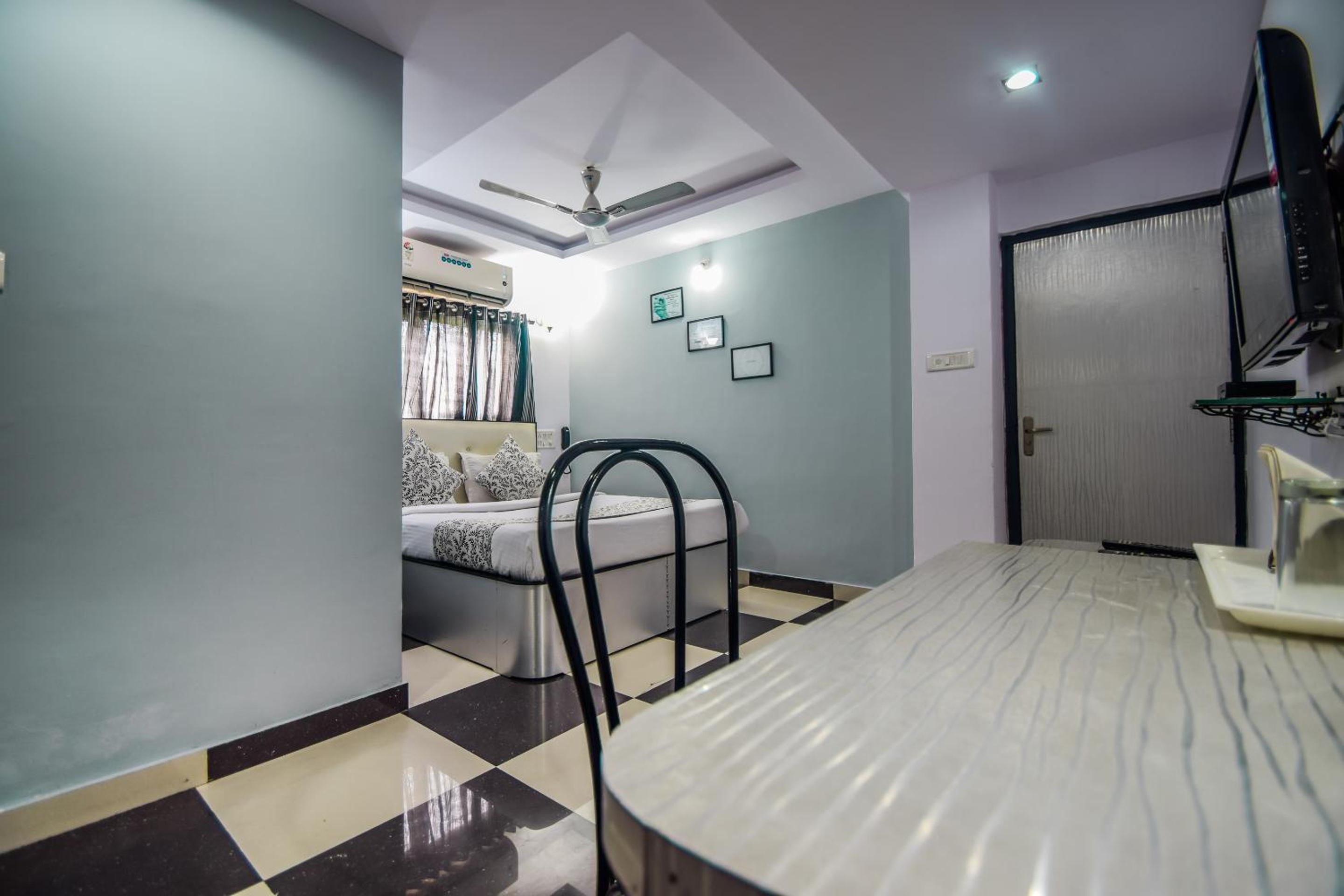 Deluxe Room - Photo 4