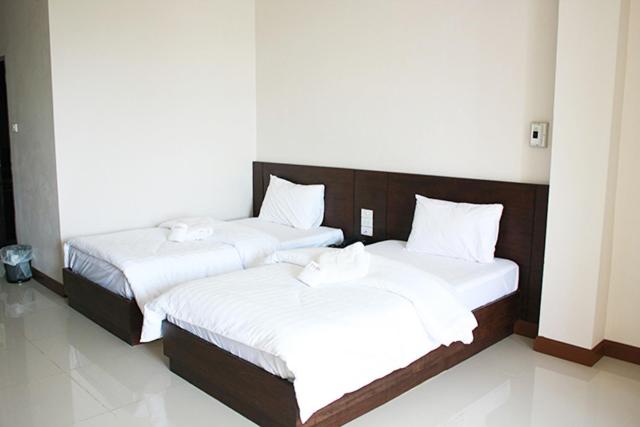 Deluxe Twin Room photo 3