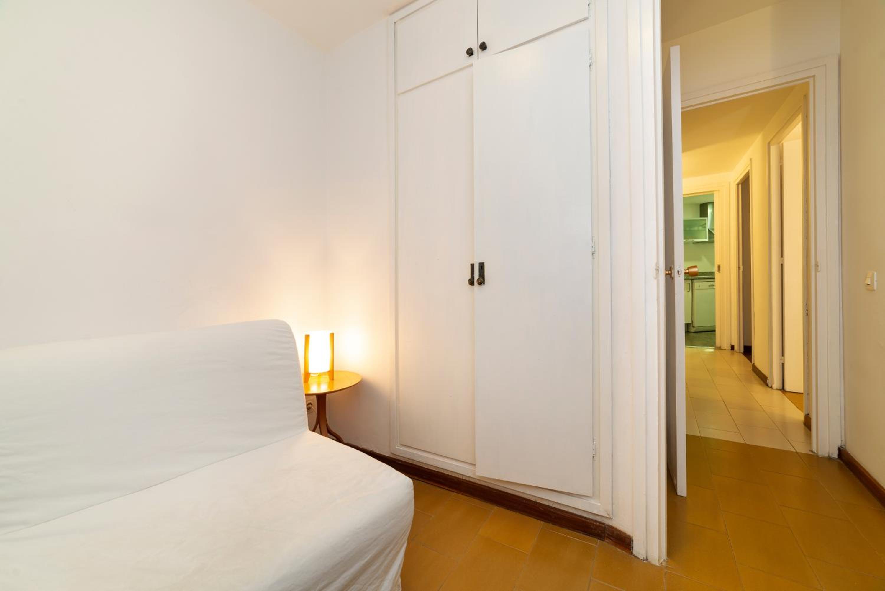 Apartamento de dos habitaciones con vista al mar