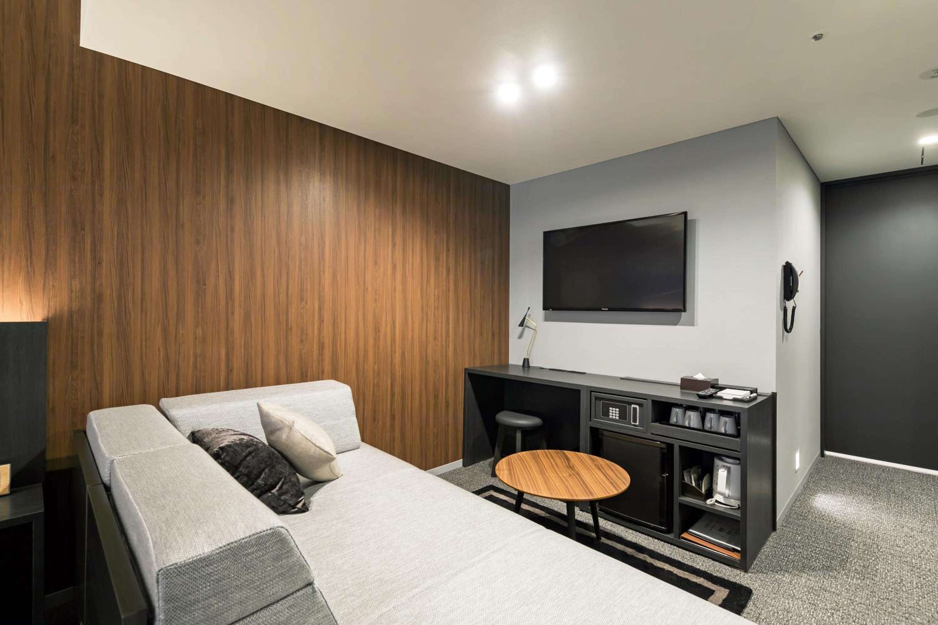 Standard Quadruple Room - Non Smoking photo 2