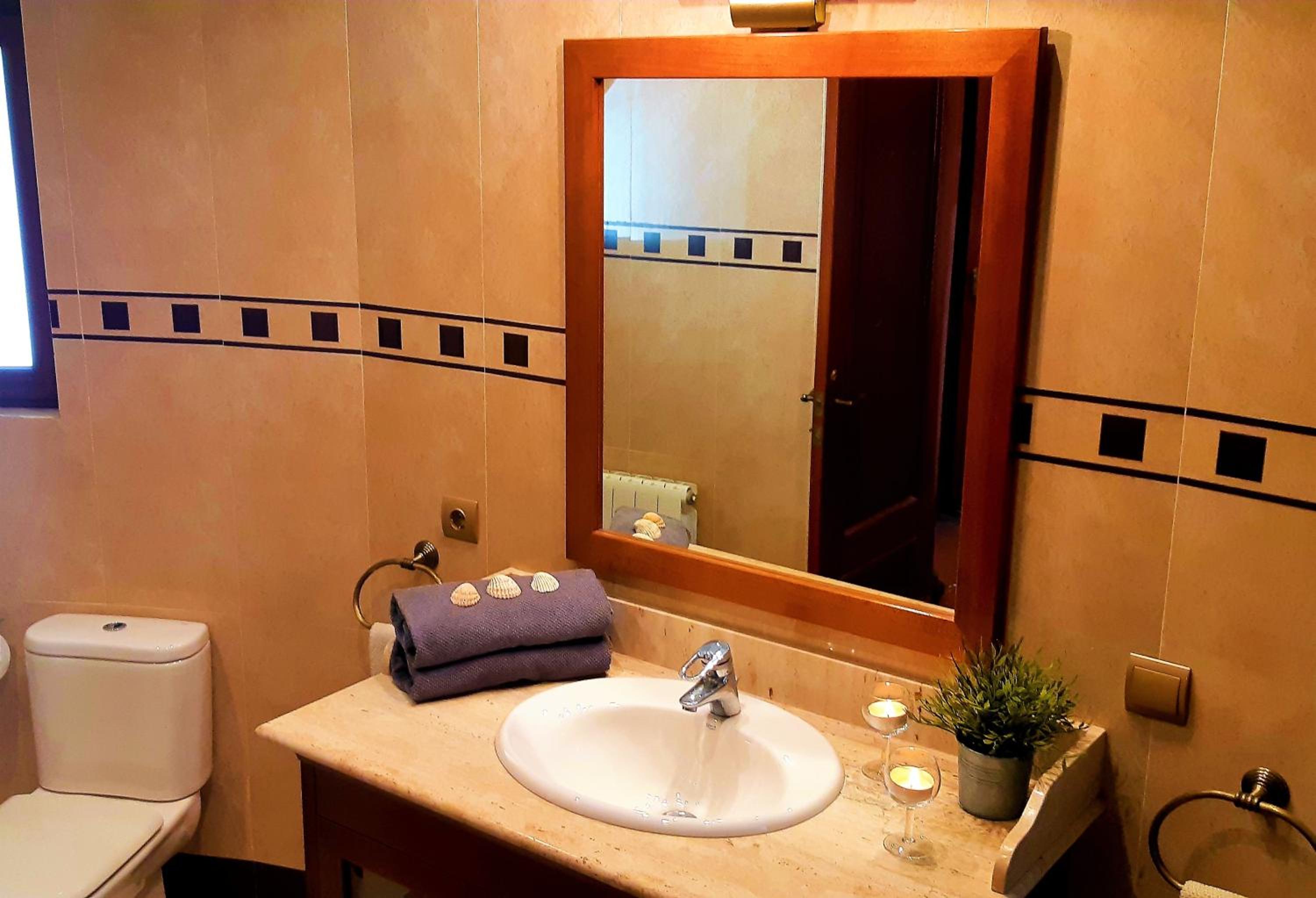 Deluxe Suite with Sea View photo 3