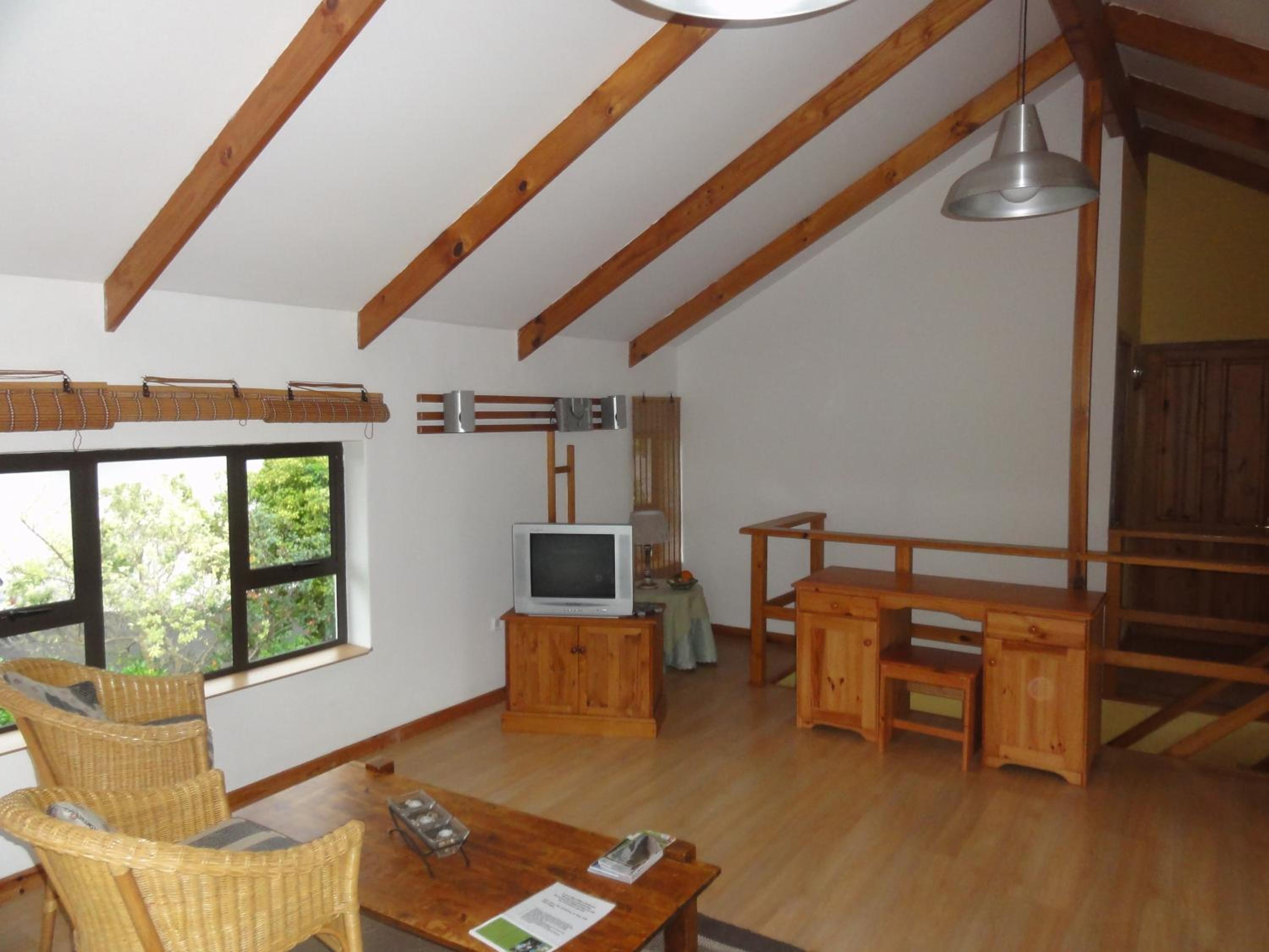 Apartment with Balcony photo 1