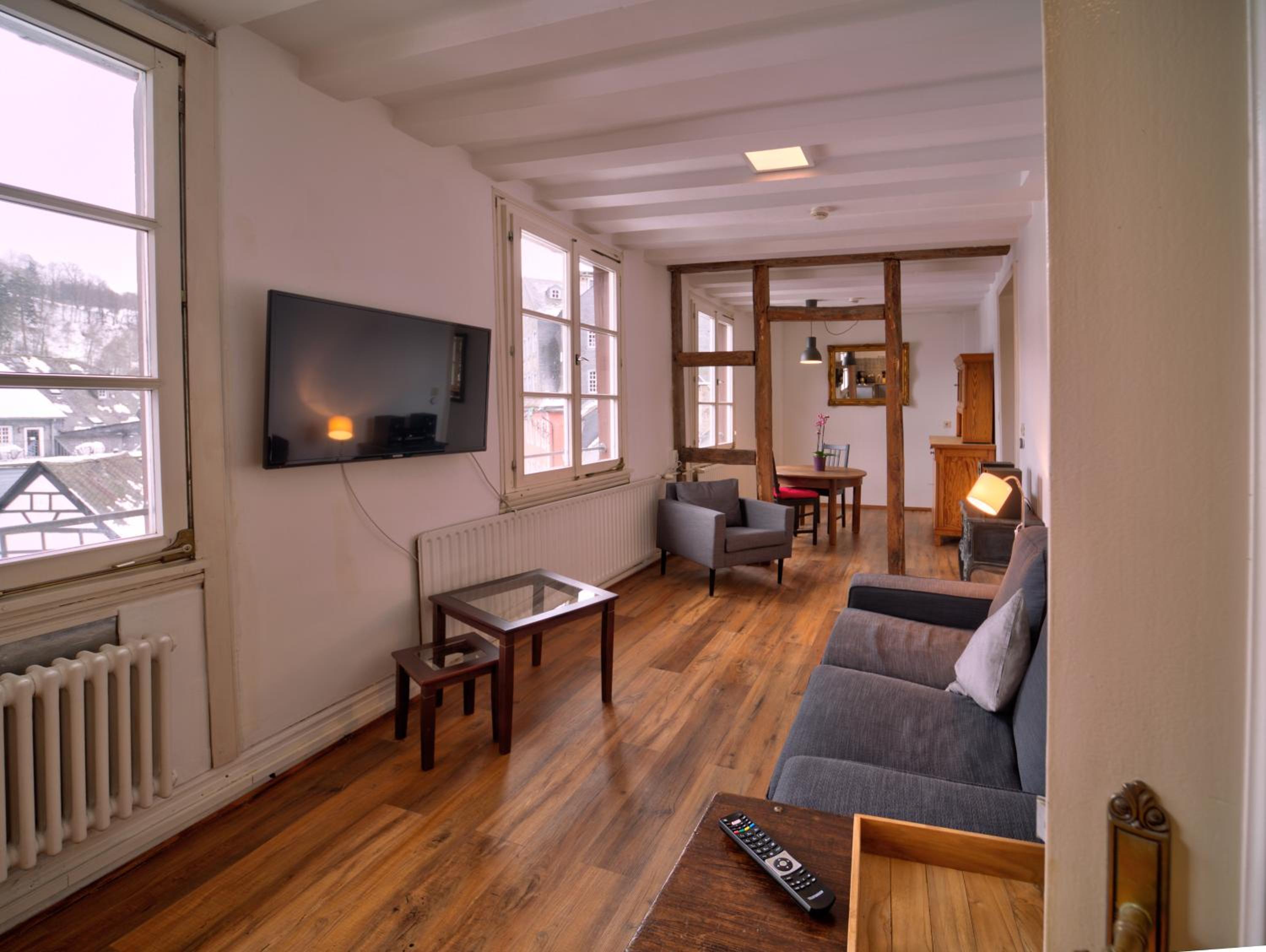 One-Bedroom Apartment photo 2