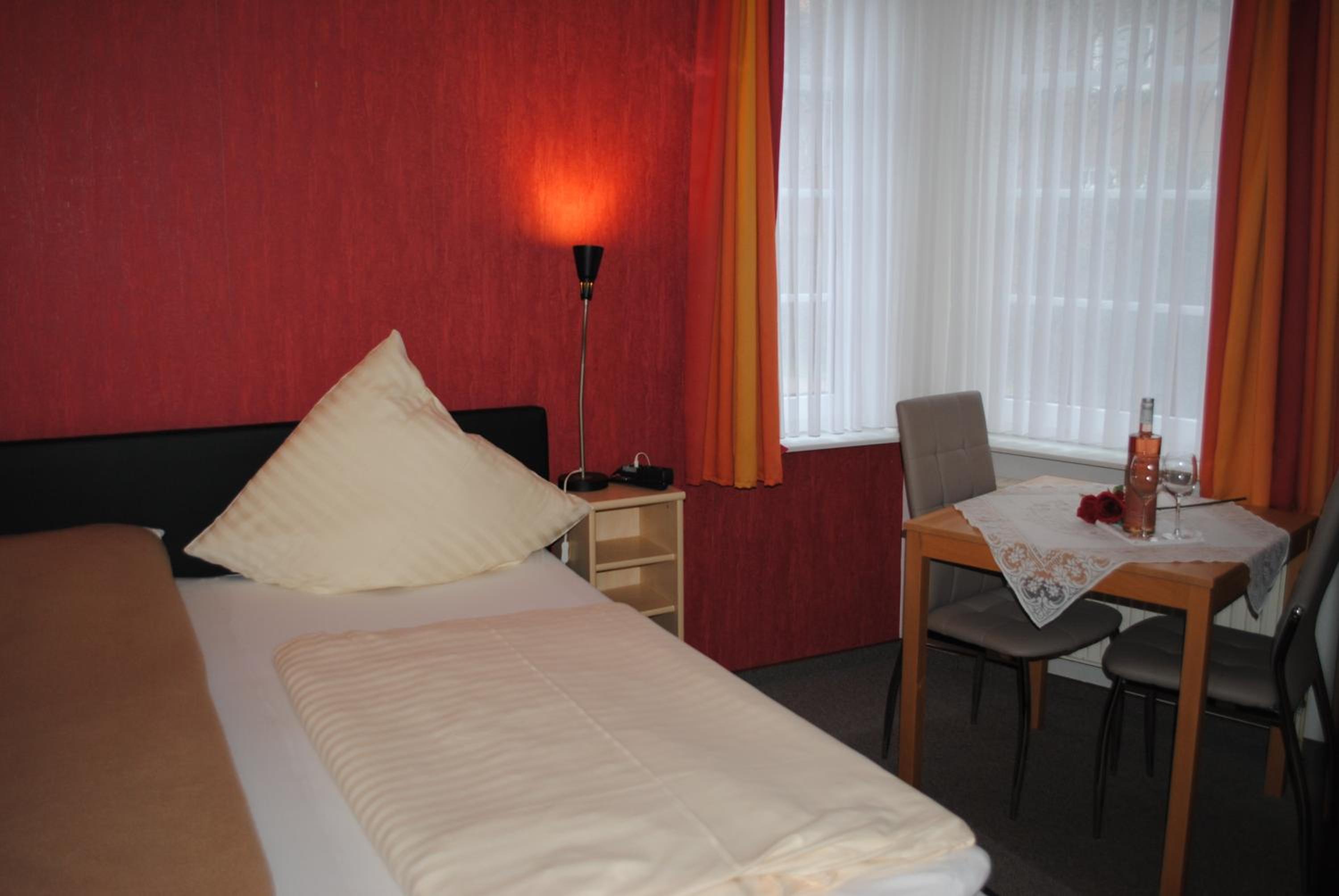 Double Room - Photo 1