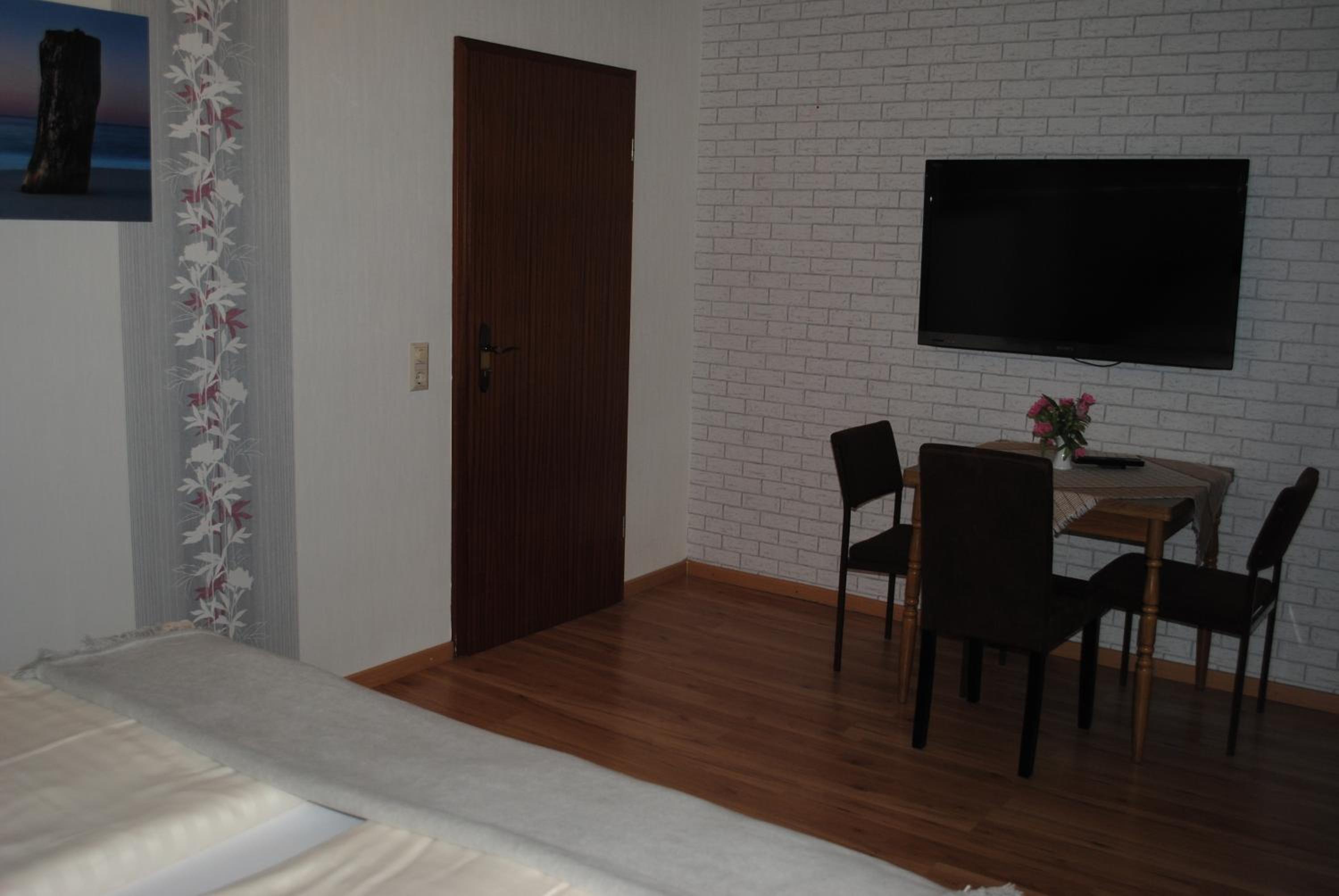 Double Room - Photo 14