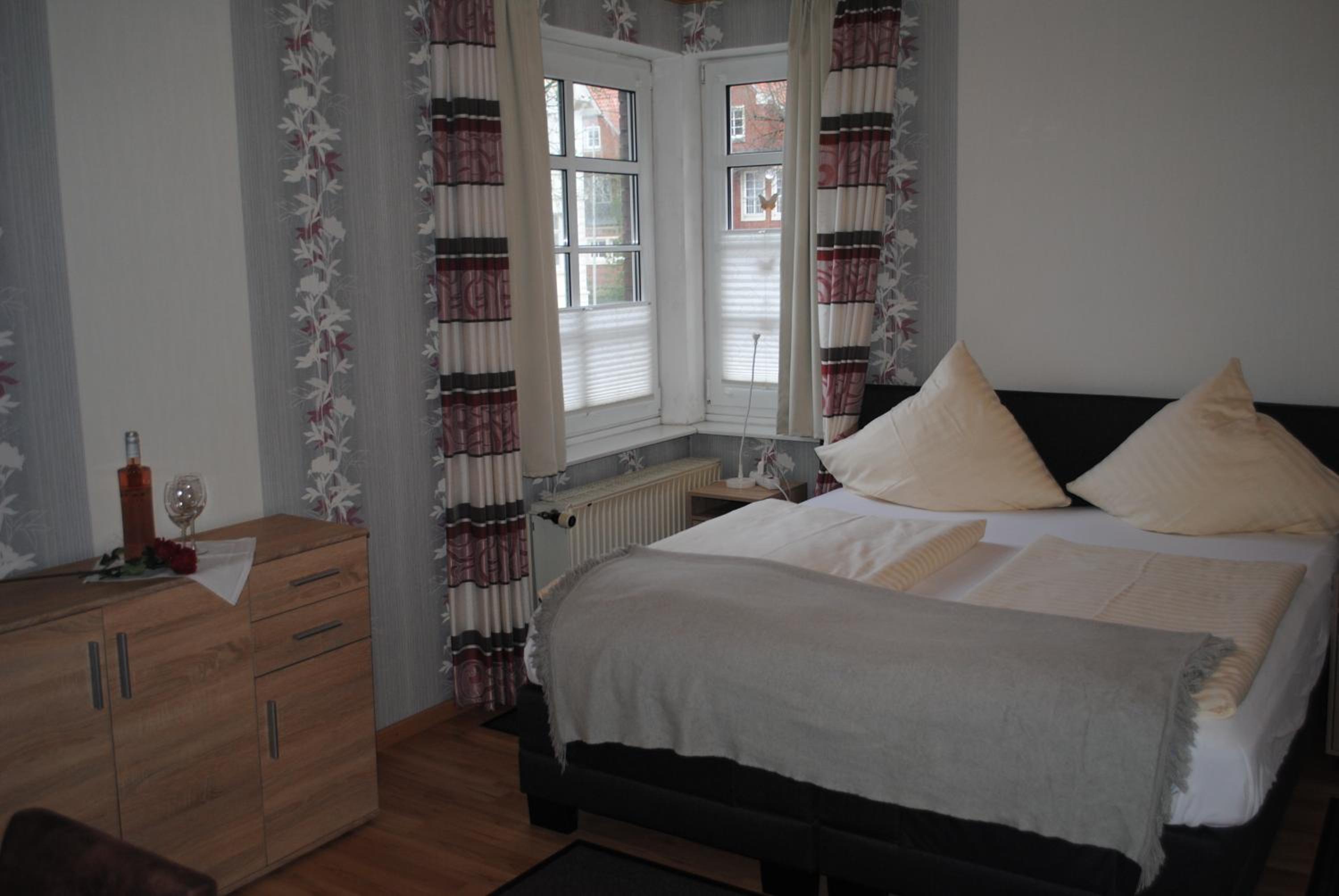 Double Room - Photo 13