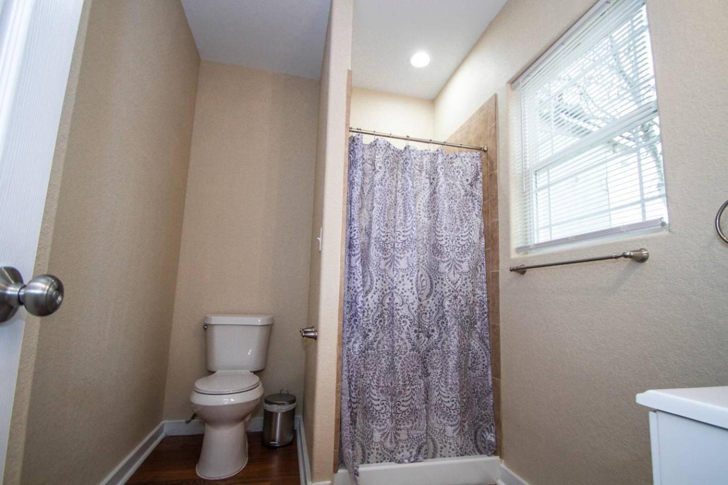 Two-Bedroom Apartment - Photo 28