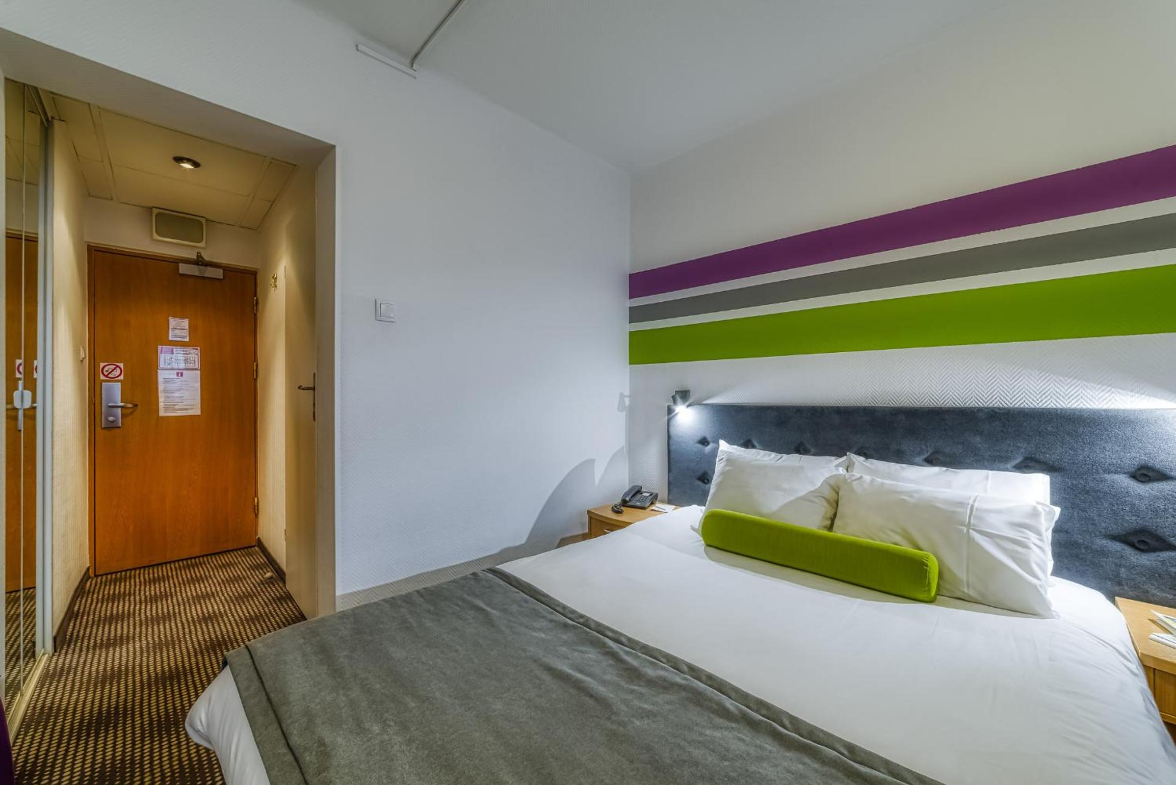 Standard Double Room - Photo 4