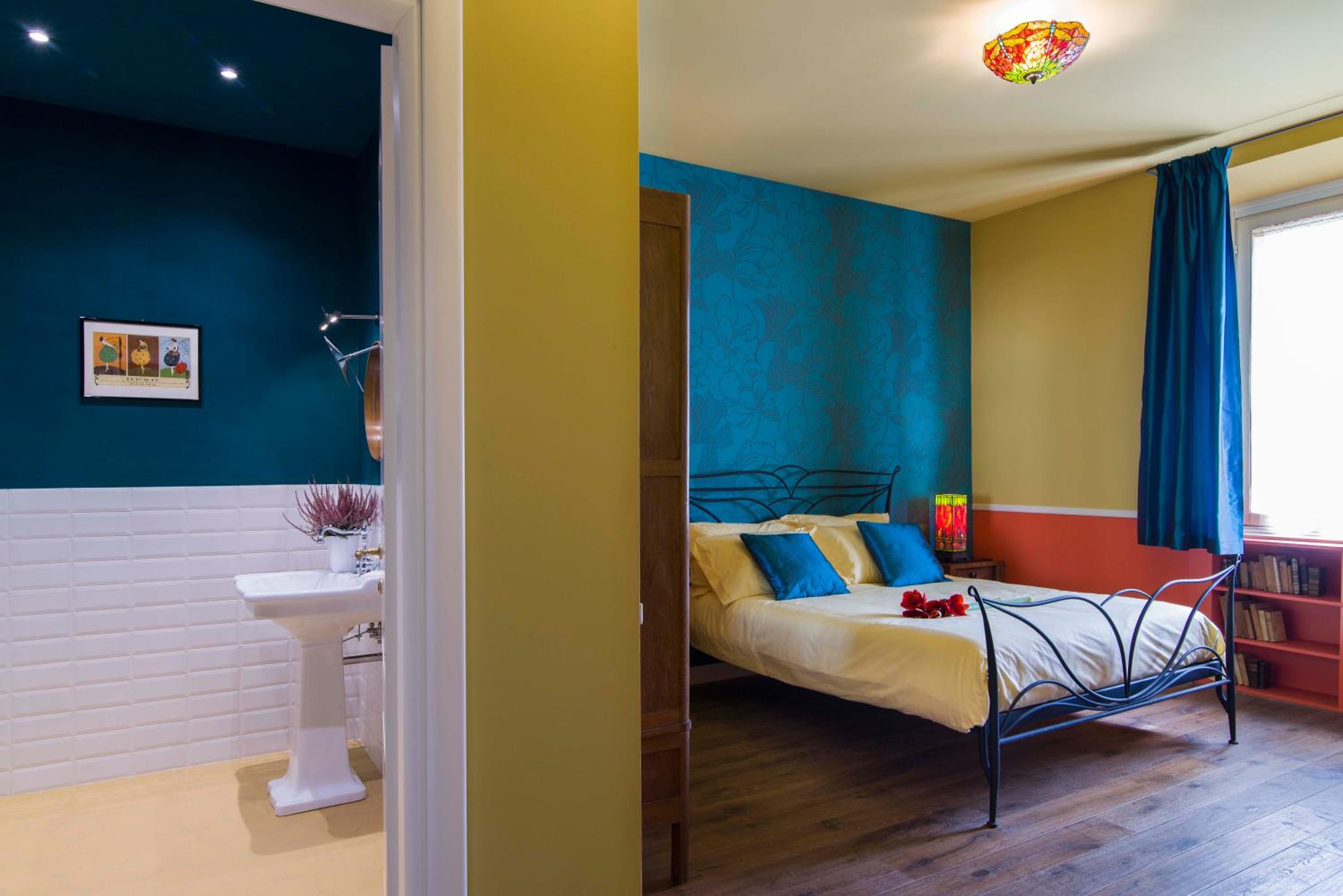 Deluxe Room (2 Adults + 1 Child) photo 2