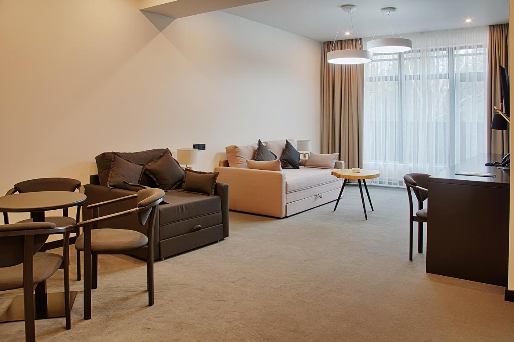 Family Suite with Balcony photo 2