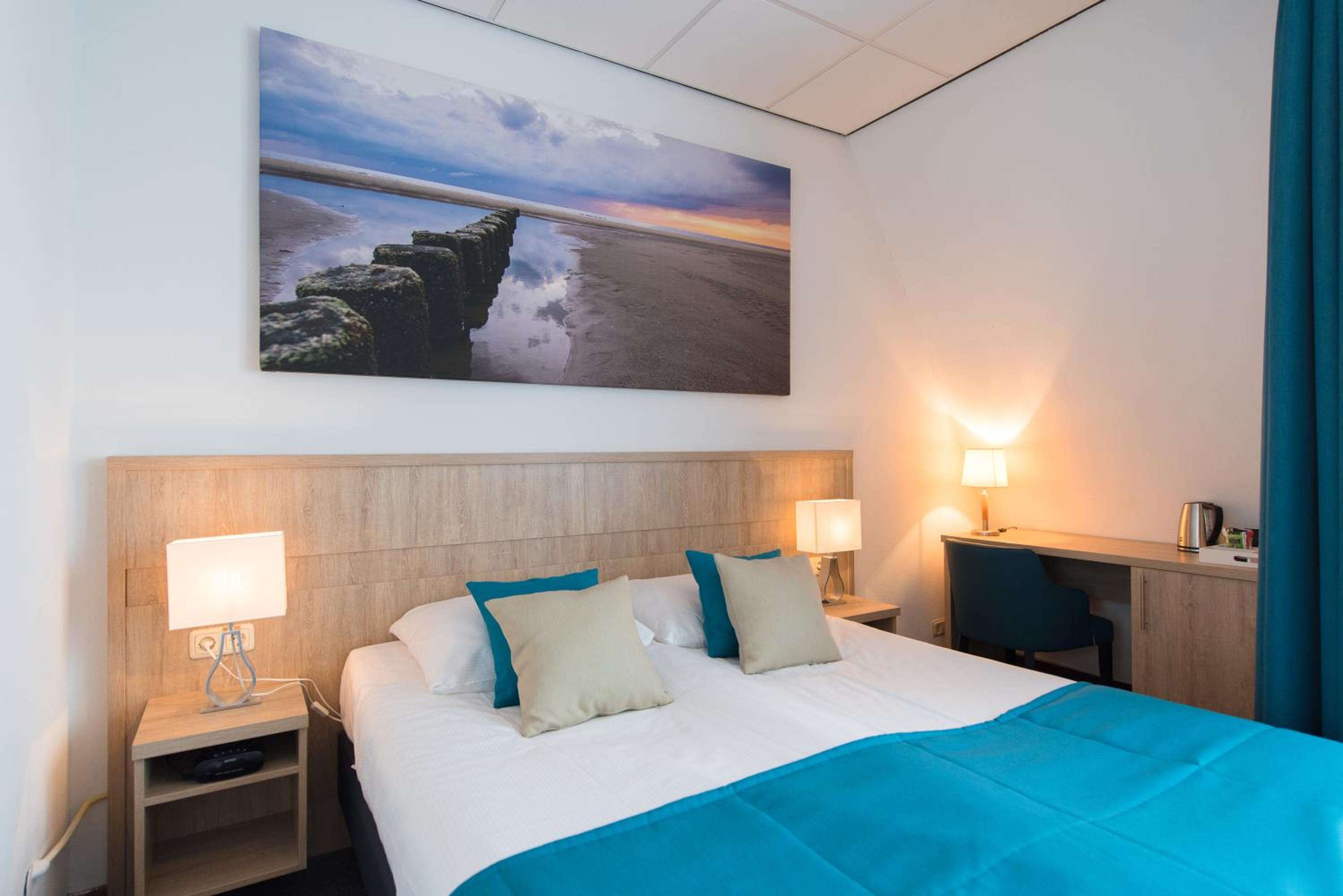 Standard Double Room photo 3