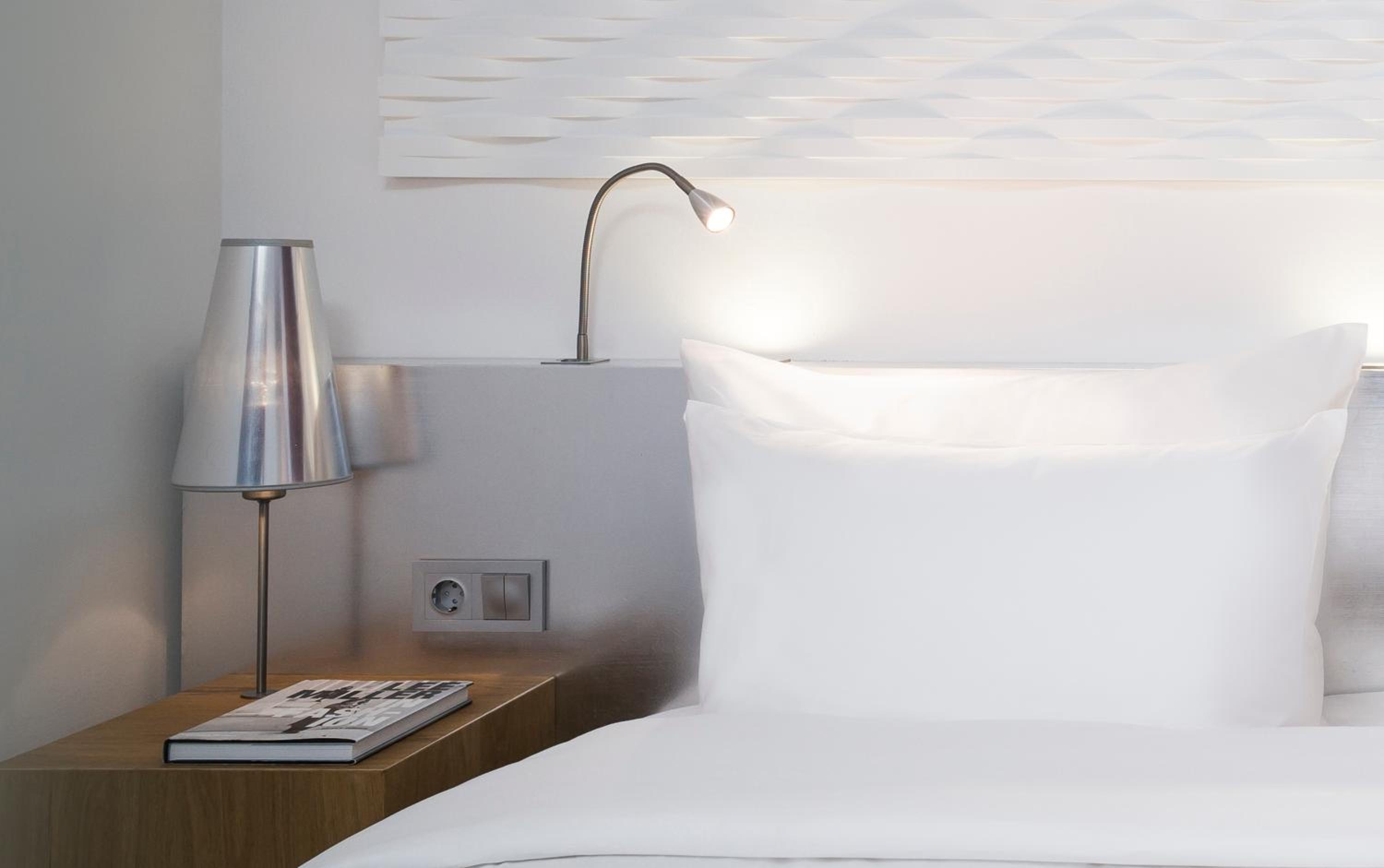 Superior Room with City View - High Floor - Photo 11