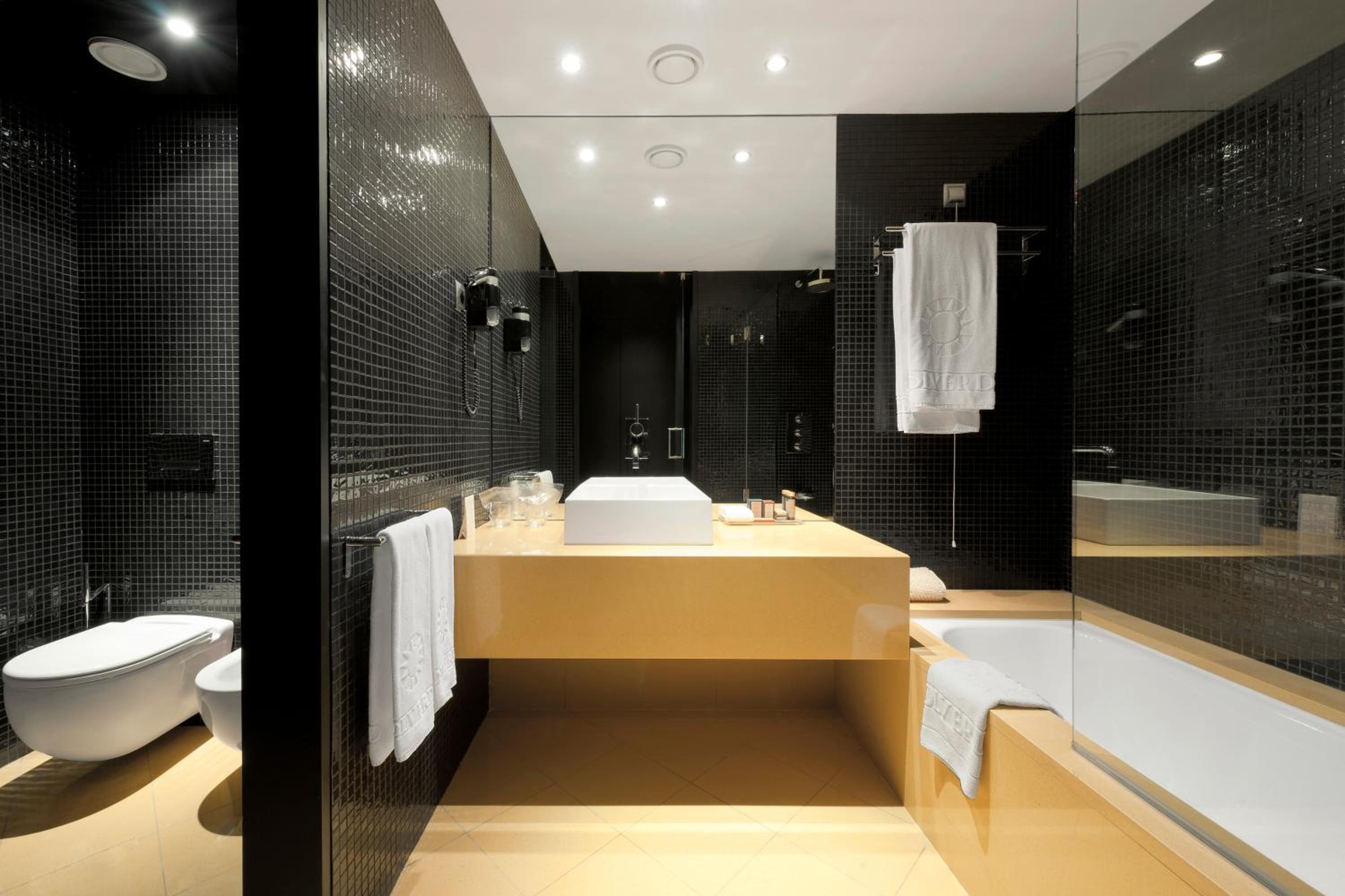 Deluxe Double Room - Photo 4