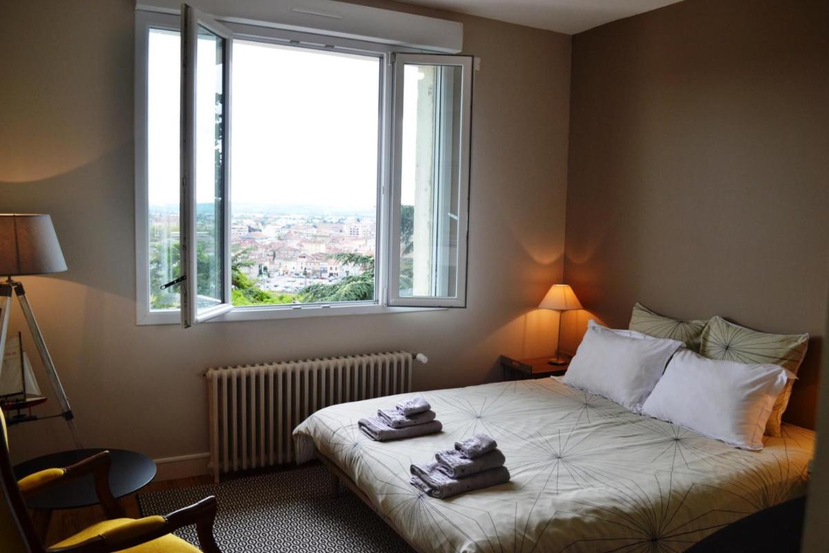 Double Room with Garden View - Photo 3