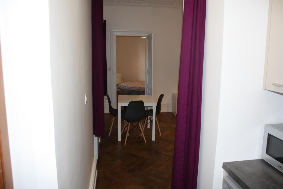 Three-Bedroom Apartment - 3rd Floor - Photo 35